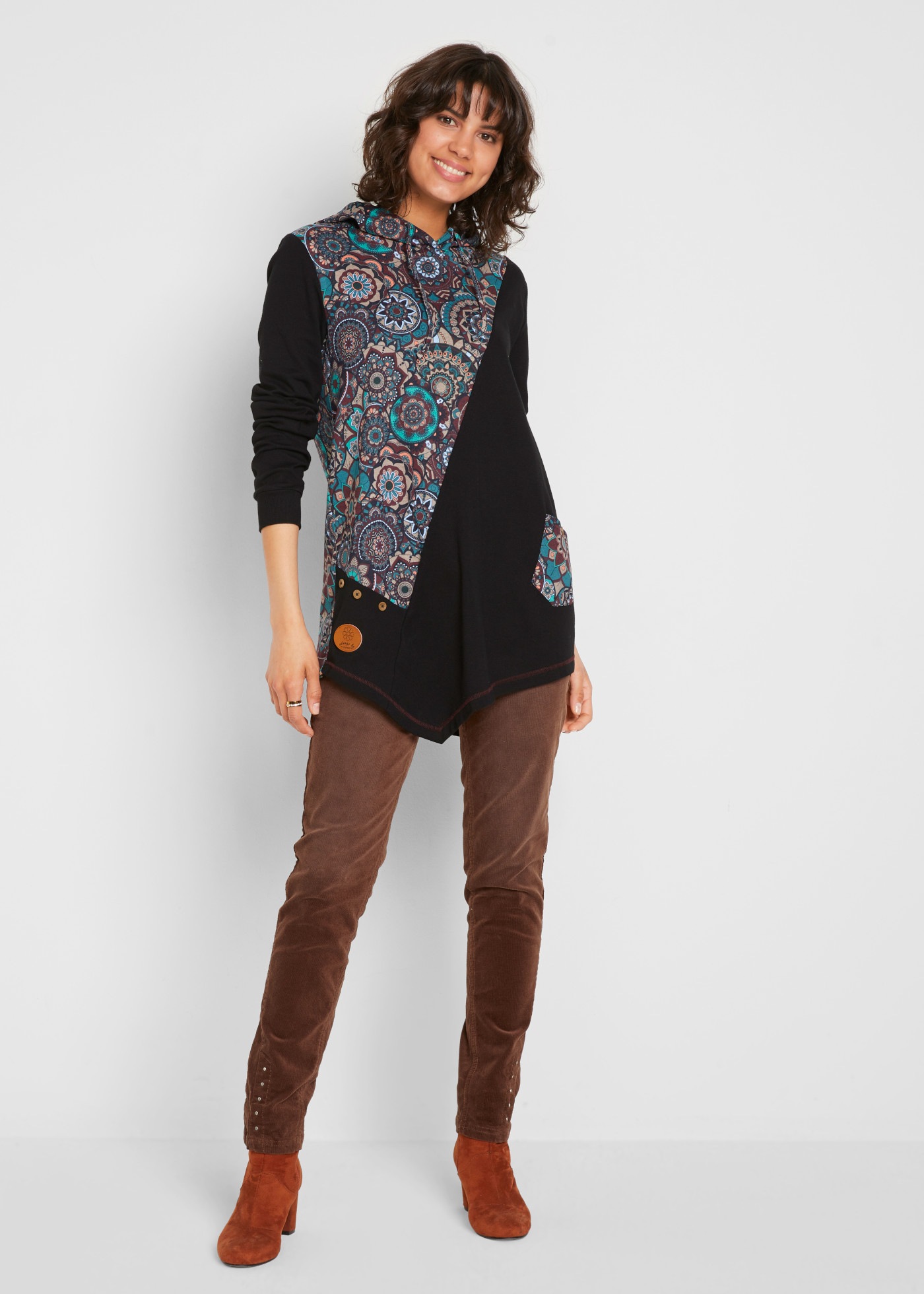 bonprix Langarmshirt aus Baumwolle, Slim Fit, mit Zipfelsaum