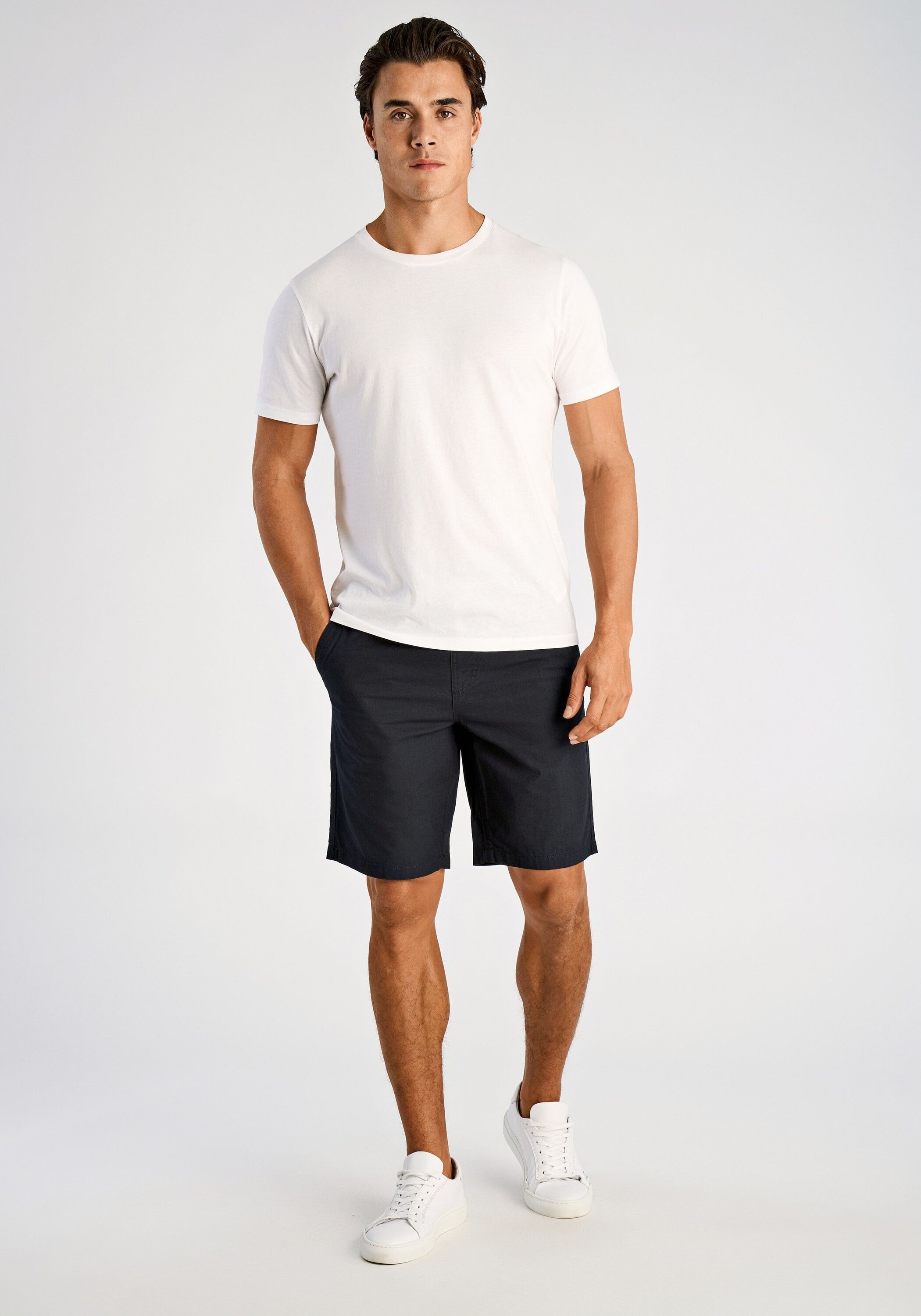 LINDBERGH Shorts »Freizeitshorts Relaxed Fit«