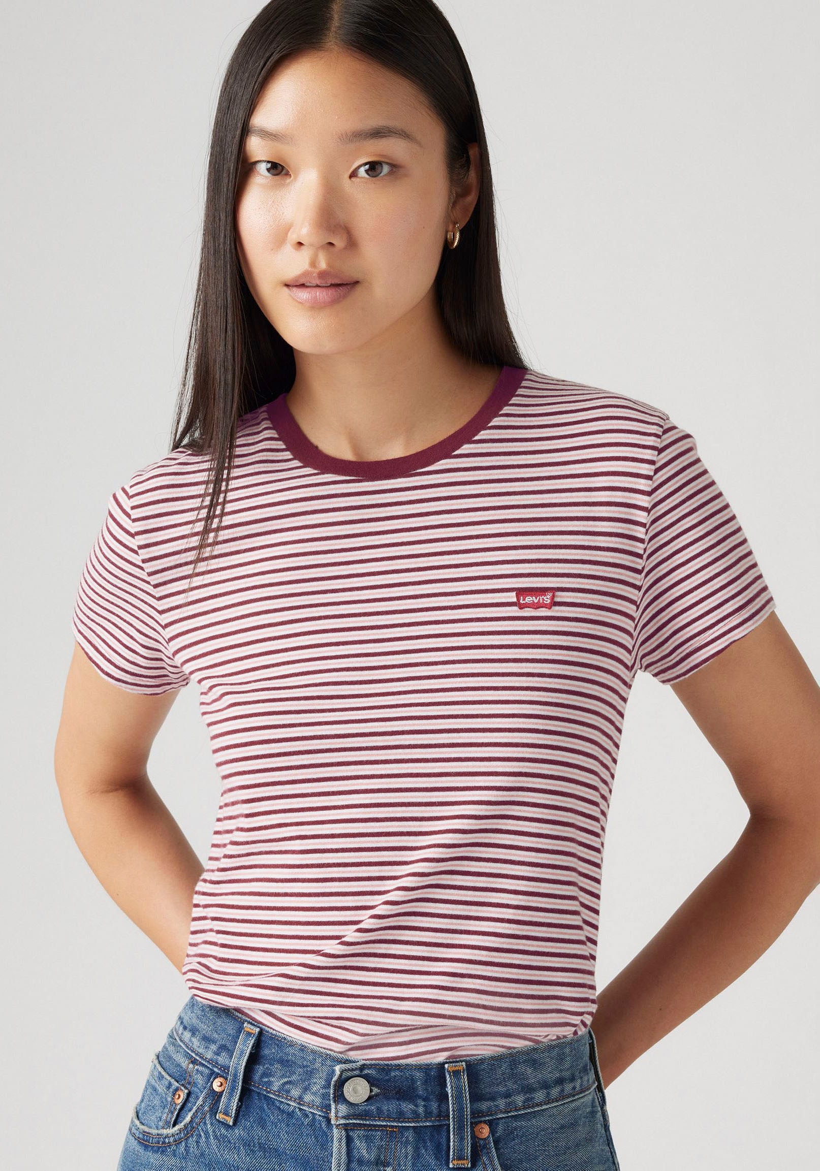 Levi's® T-Shirt »The perfect Tee«, mit kleiner Logo-Stickerei