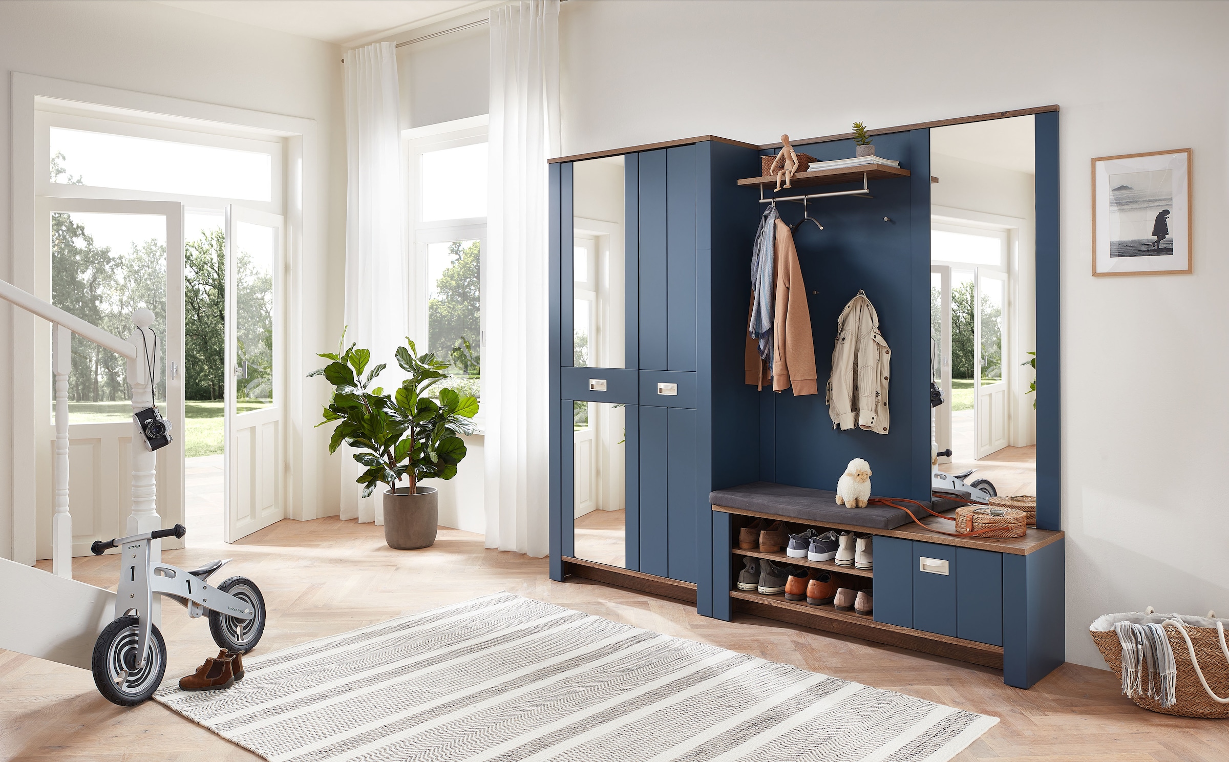 Innostyle Garderobenschrank »DIJON«, (1 St.), 2 türig, 9 Fächer, 5 Einlegeböden, Kleiderstange, Softclose