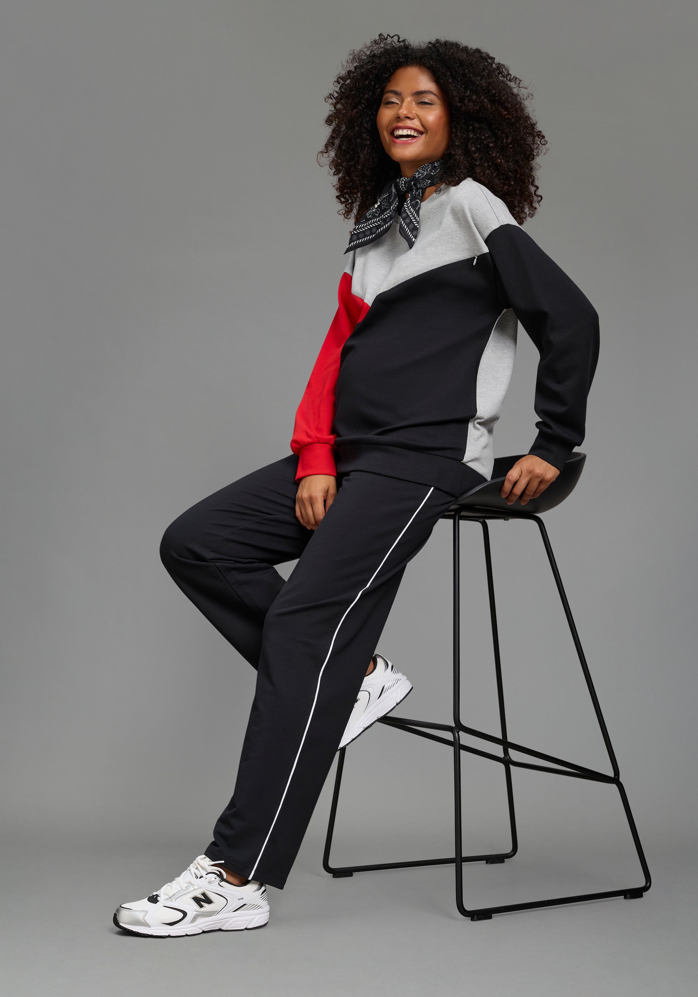 Neun Monate Umstandssweatshirt »Colorblocking Sweat mit Zipper zum Stillen, Umstands- und Stillshirt«, Langarm, aus Jersey-Material, aus Baumwolle mit Viskose-Einsatz
