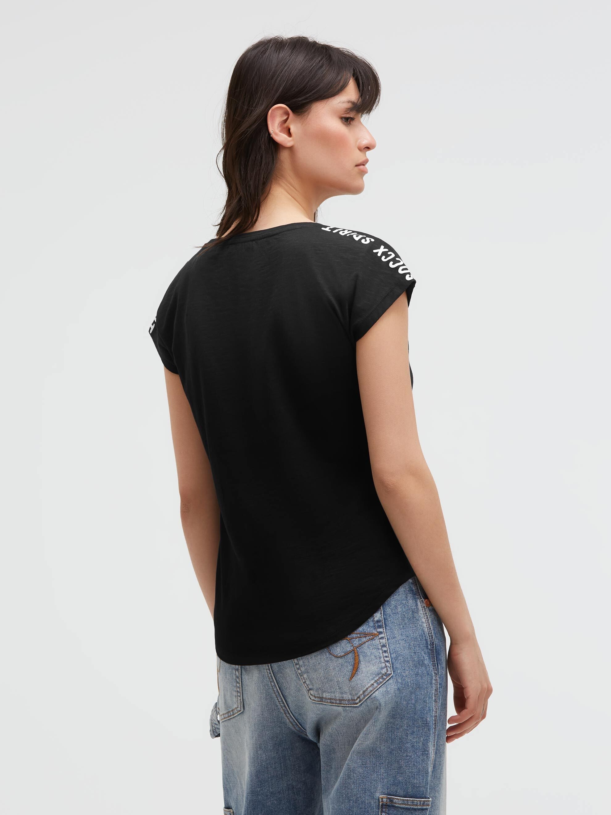 SOCCX V-Shirt mit überschnittener Schulter