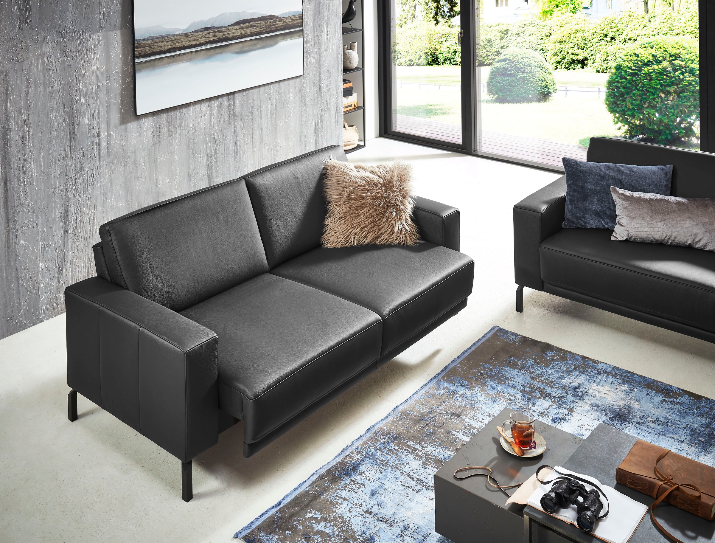 Thumbnail - Home affaire 2,5-Sitzer "Apiro" auch mit motorischem Sitzvorzug, in 3 Breiten, Dickleder, Federkern