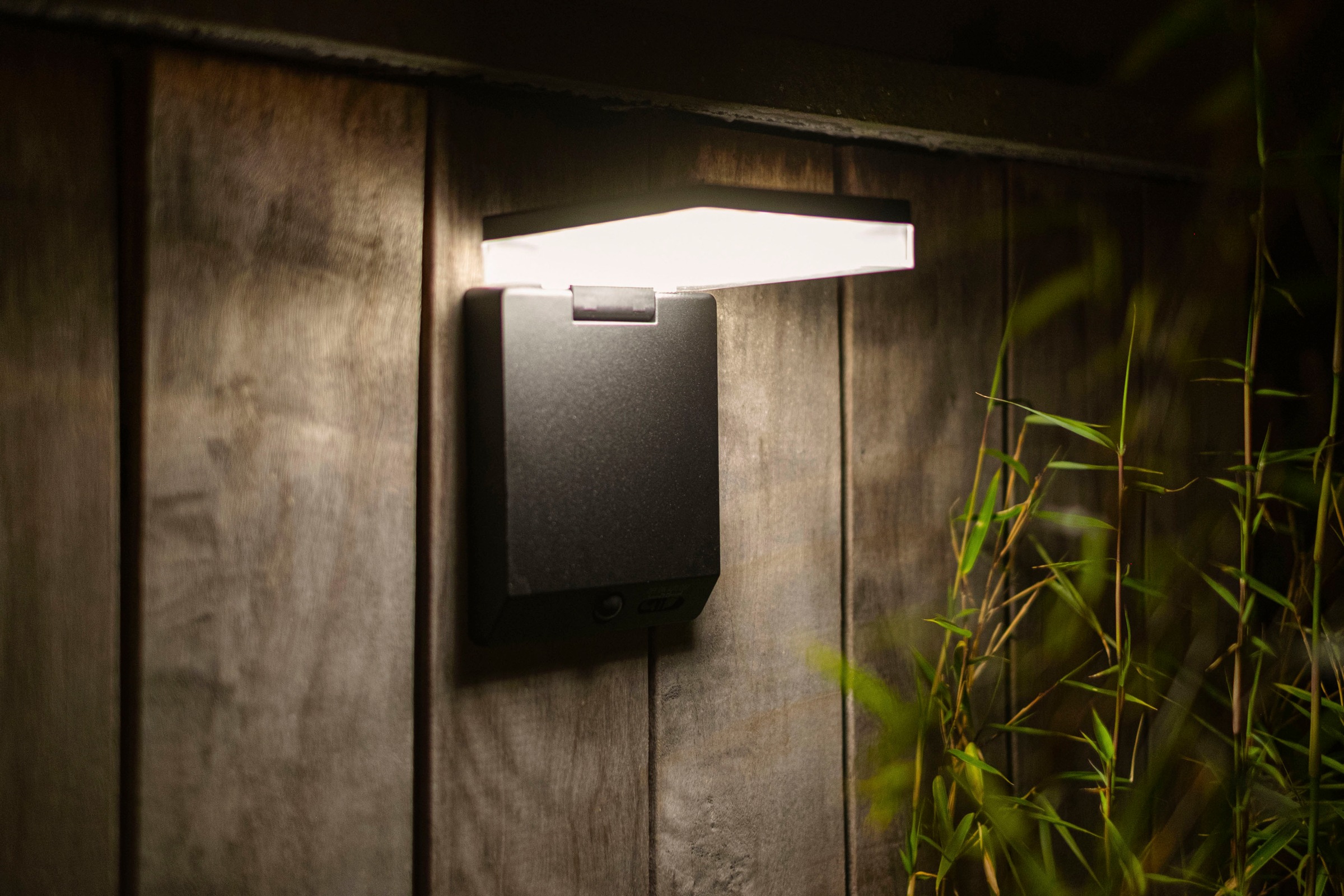 LUTEC LED Solarleuchte »MOZE«, Leuchtmittel LED-Modul | LED fest integriert, IF DESIGN AWARD WINNER 2022