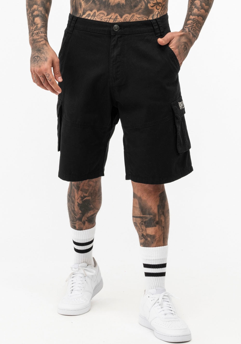 Lonsdale Cargoshorts "BALRATH" mit Eingrifftaschen, aus Baumwolle, gerader Schnitt