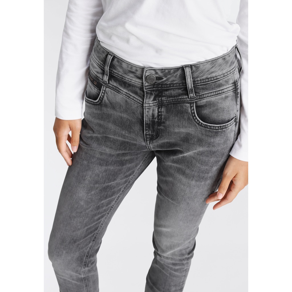 Herrlicher Slim-fit-Jeans »PEPPY SLIM POWERSTRETCH«