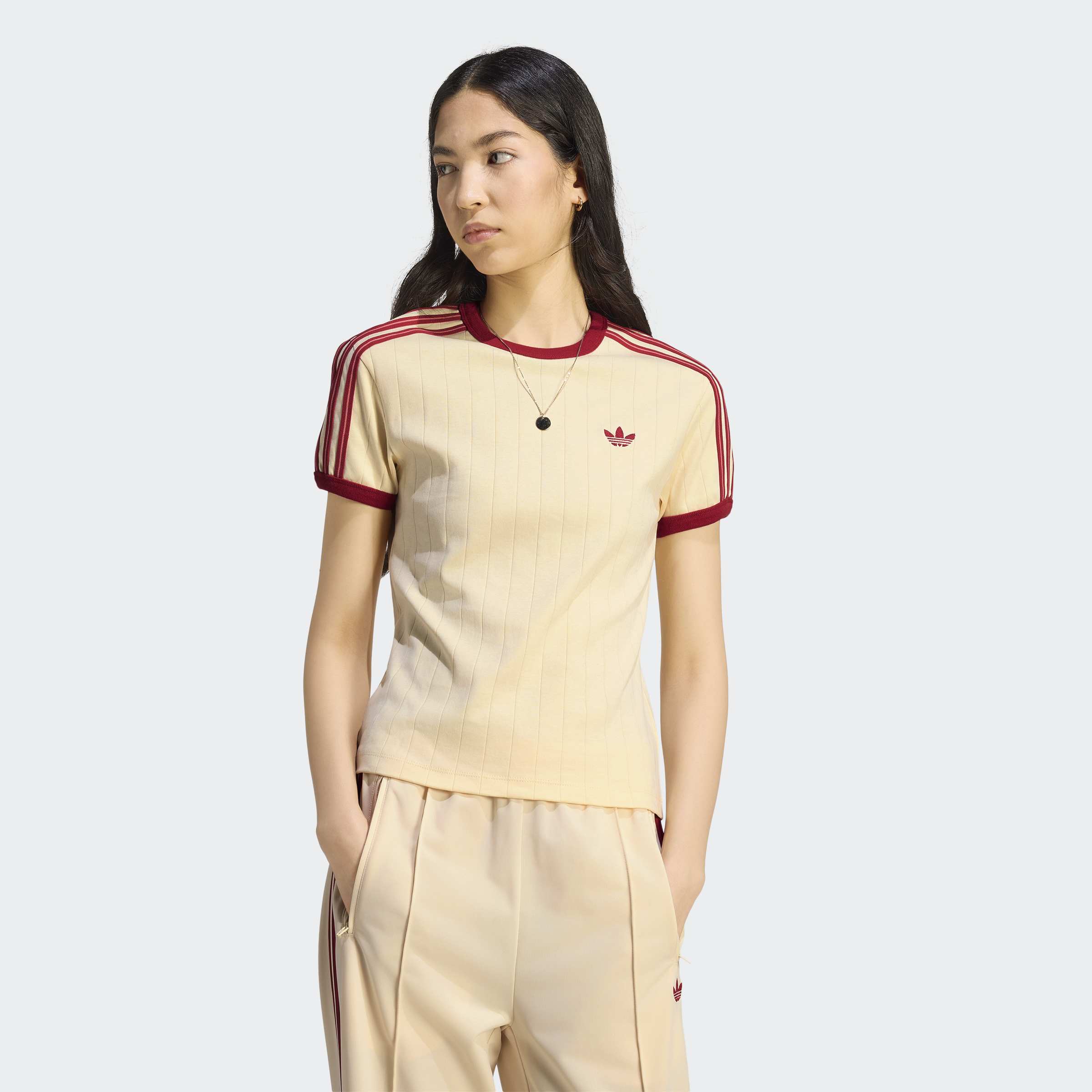 adidas Originals T-Shirt ", SCHMAL GESCHNITTEN, NADELSTREIFEN" mit Nadelstreifen-Design, ohne Verschluss, aus Interlock-Material