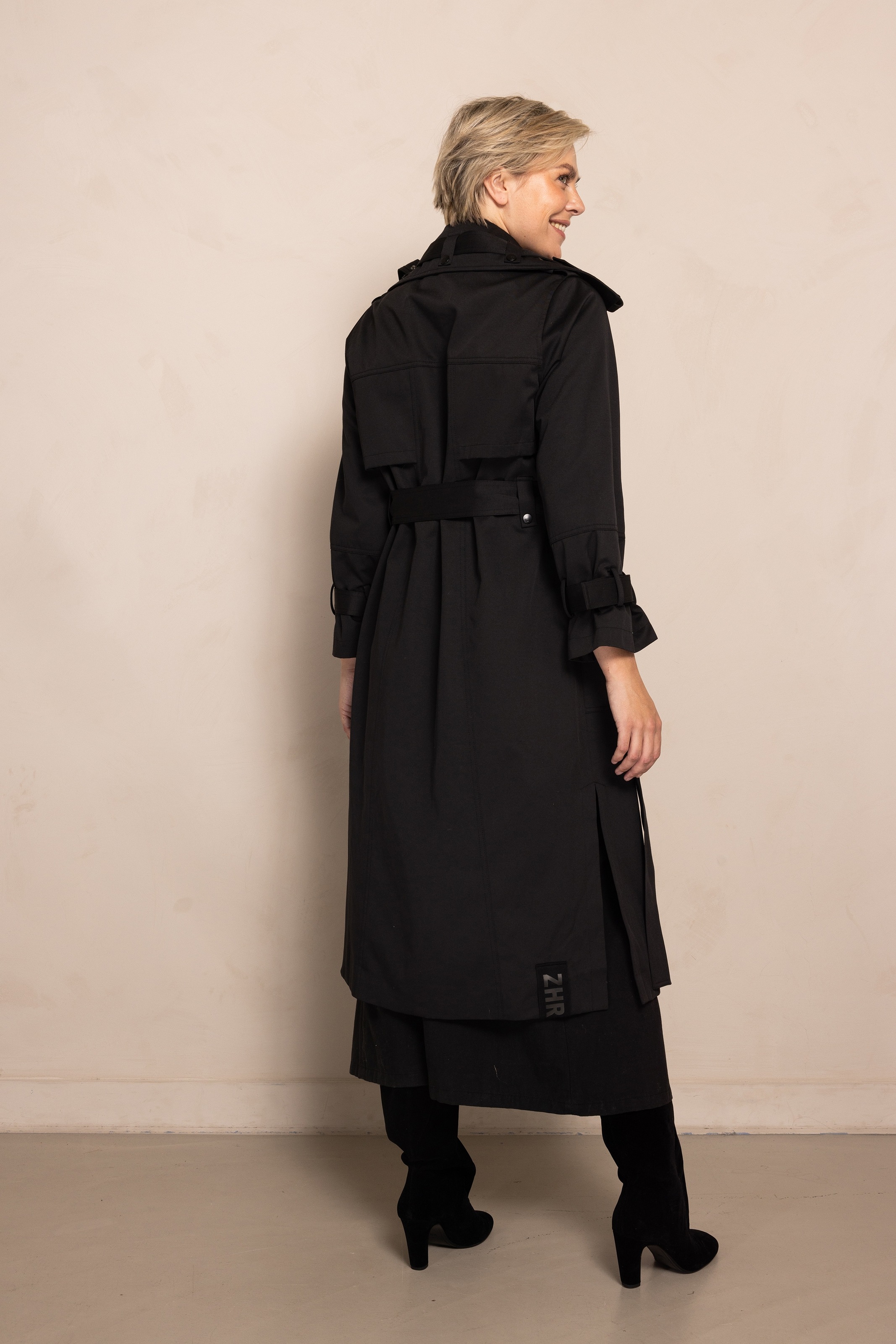 Zhrill Trenchcoat "ZHELSE", mit Reverskragen und Gürtelschlaufe im Hüftbere günstig online kaufen