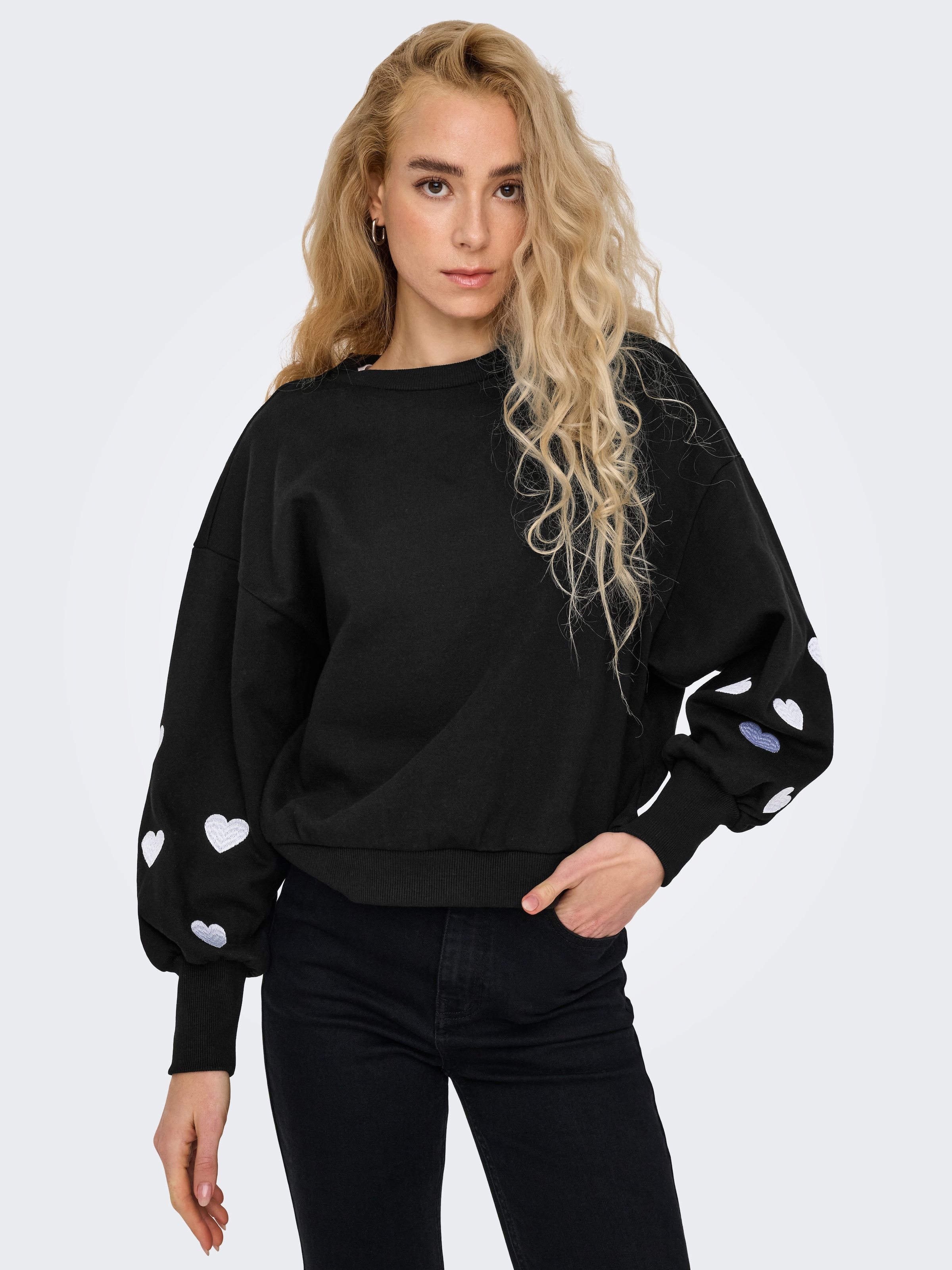 ONLY Sweatshirt »ONLBECCA L/S O-NECK SWT«, mit Stickerei