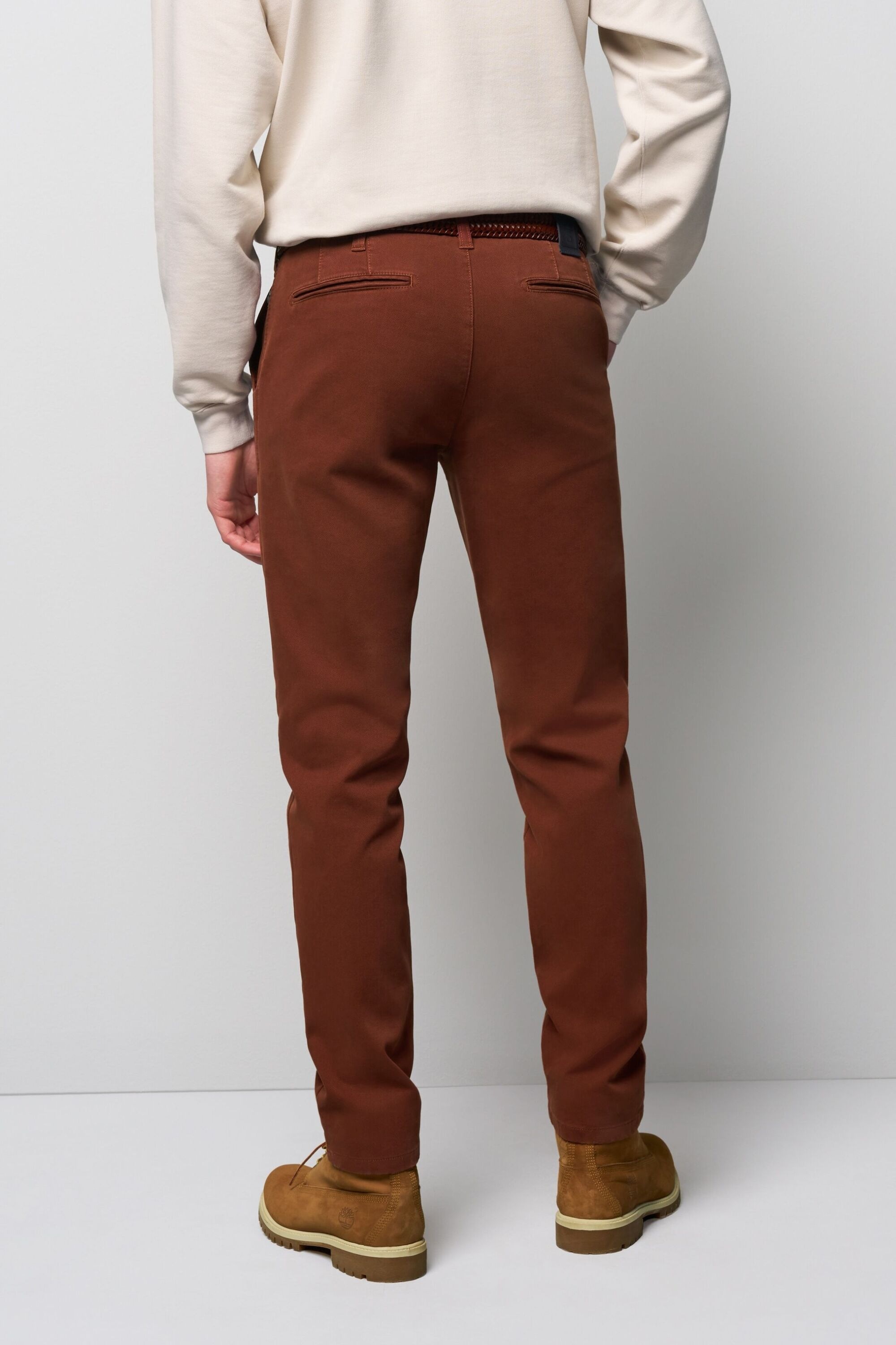 MEYER Chinos »M5.Chino«, Gefertigt aus BIO-Baumwolle