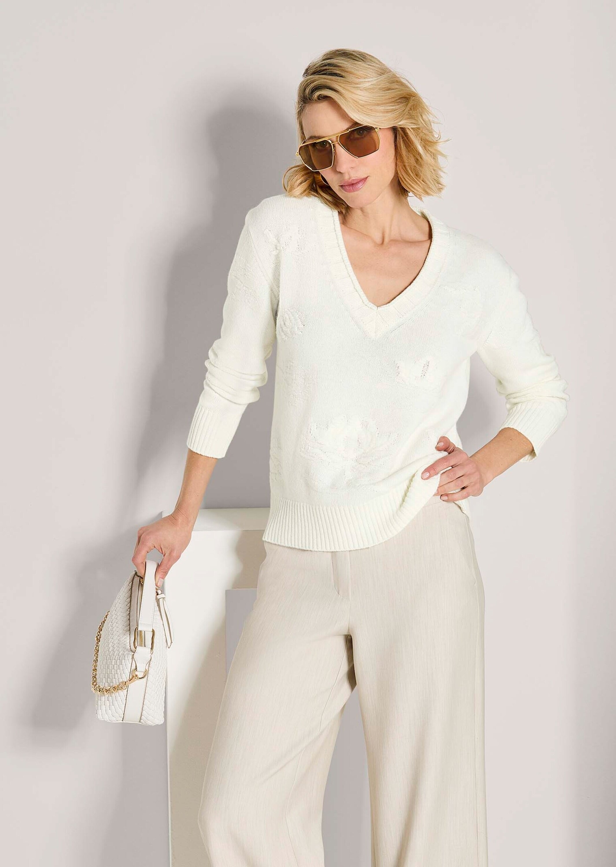 MADELEINE Longpullover »Kaschmirpullover Eleganter Strickpullover mit floralem Design«