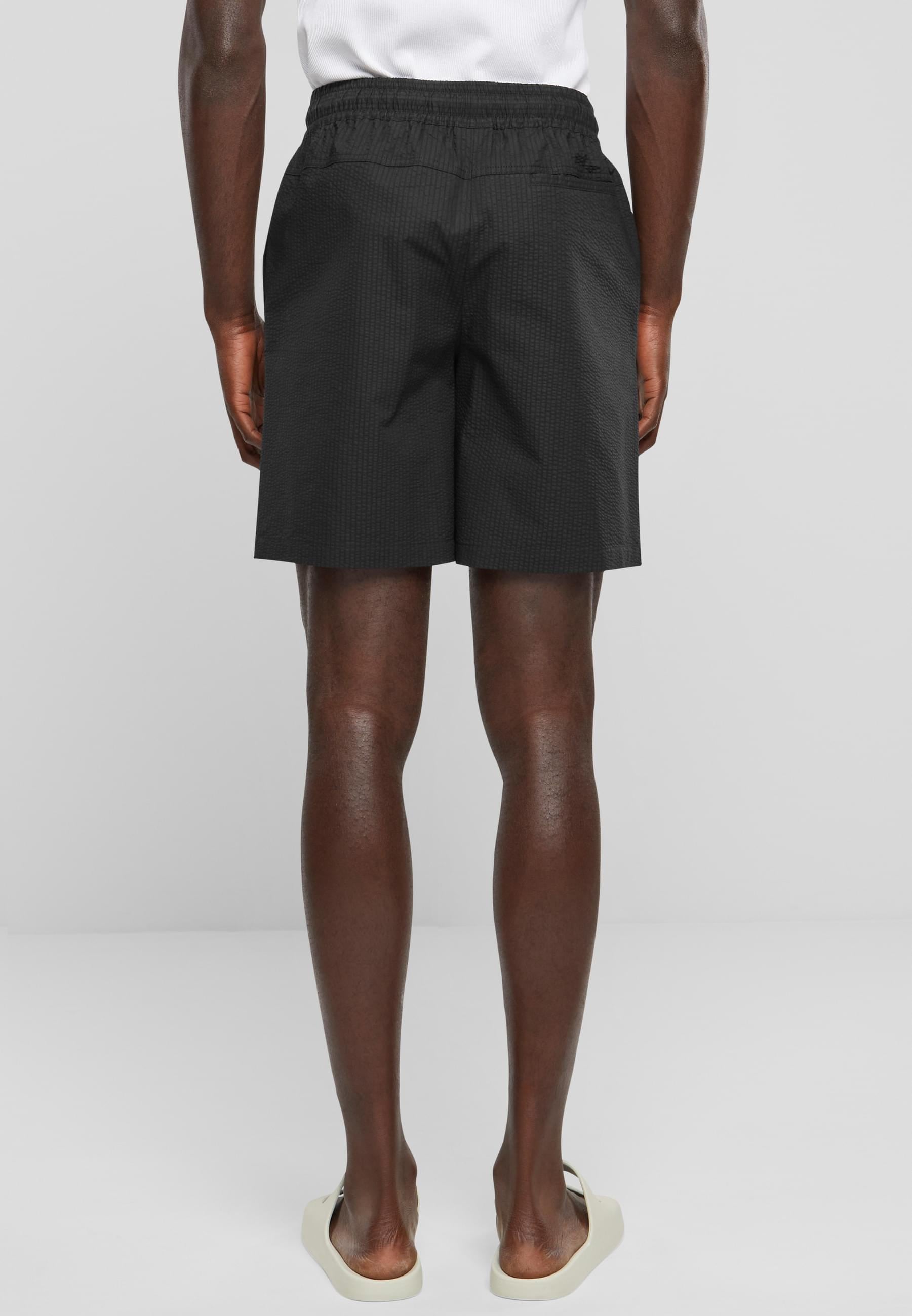 URBAN CLASSICS Shorts »Urban Classics Herren Basic Seersucker Shorts«, (1 tlg.)