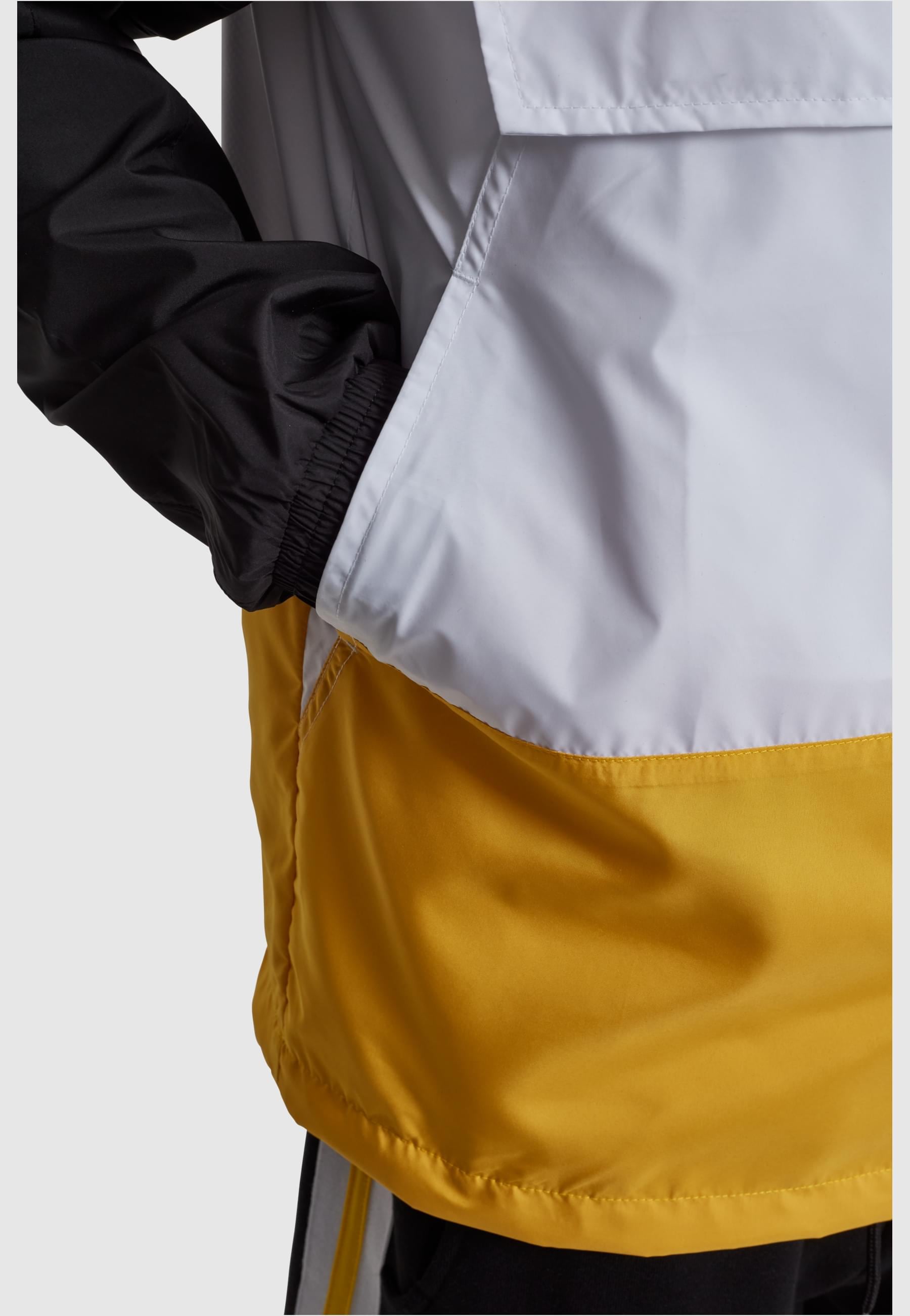 URBAN CLASSICS Allwetterjacke »Urban Classics Herren Color Block Pull Over Jacket«, (1 St.), mit Kapuze