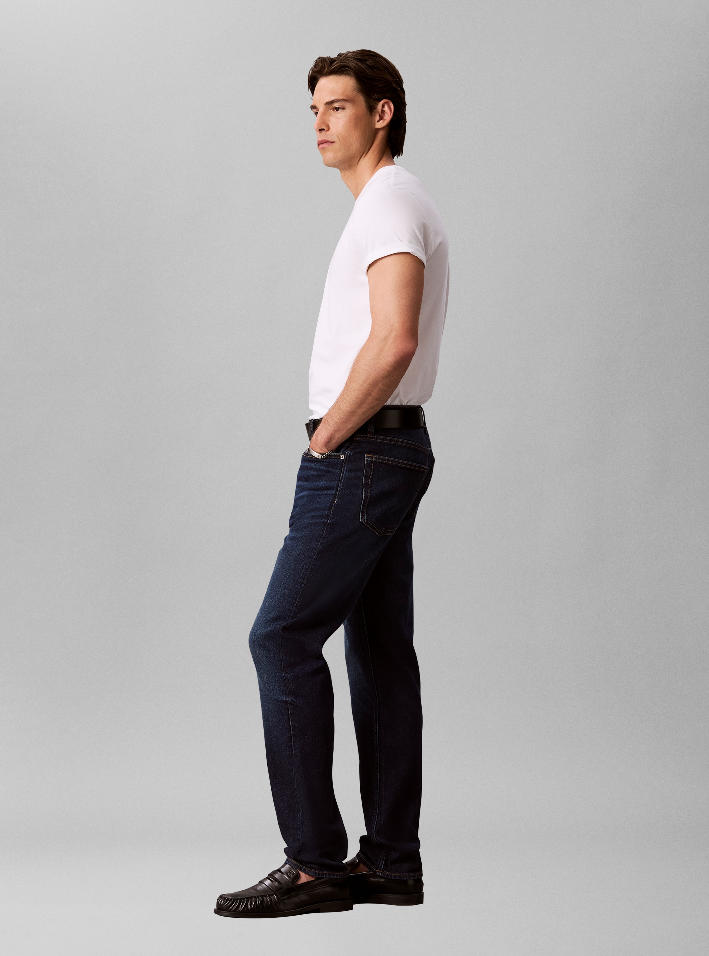 Calvin Klein Jeans Tapered-fit-Jeans »CLASSIC TAPER« Regular fit mit praktischen Taschen