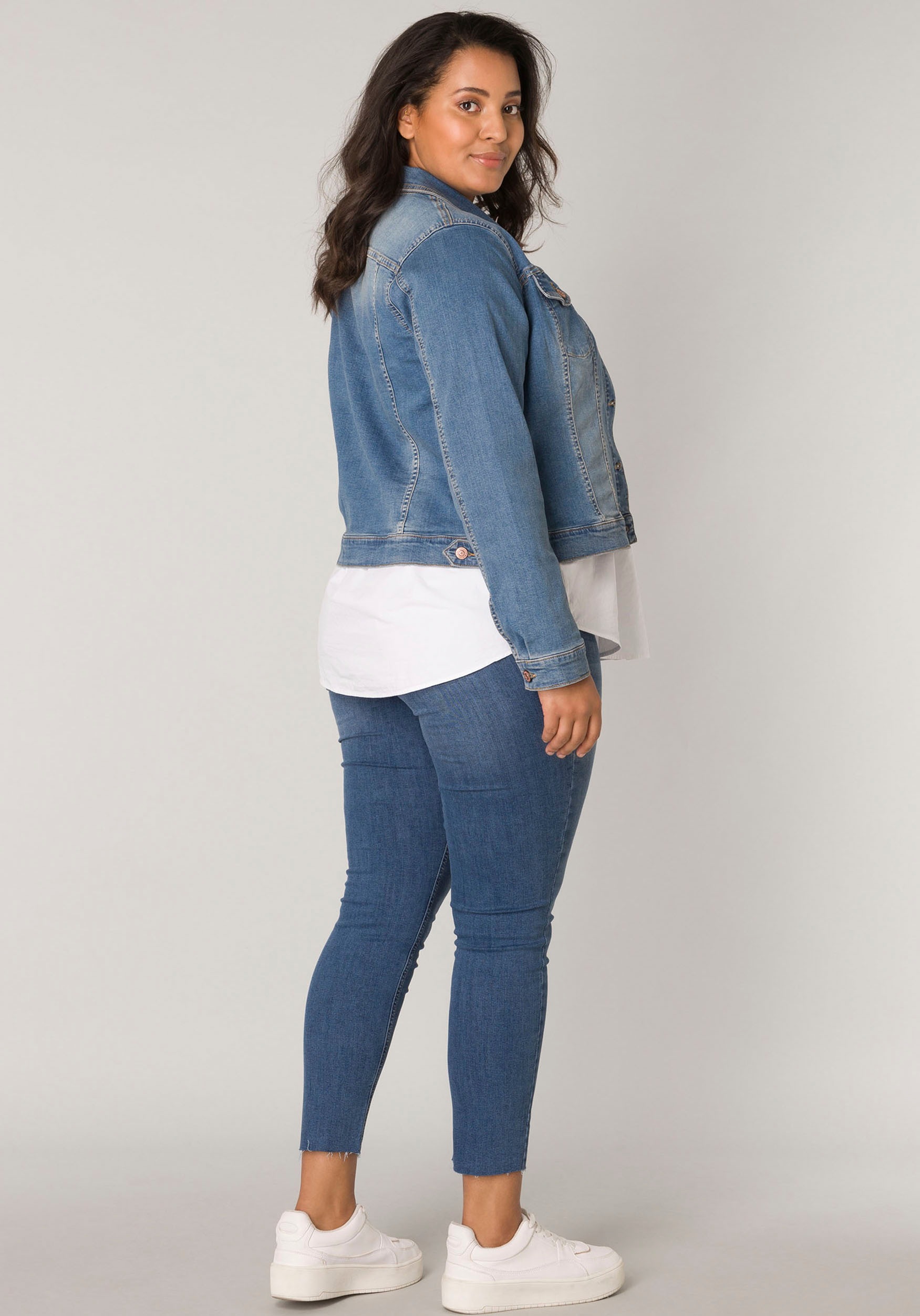 Base Level Curvy Jeansjacke "BAS-Yamila", Modisches Basic günstig online kaufen