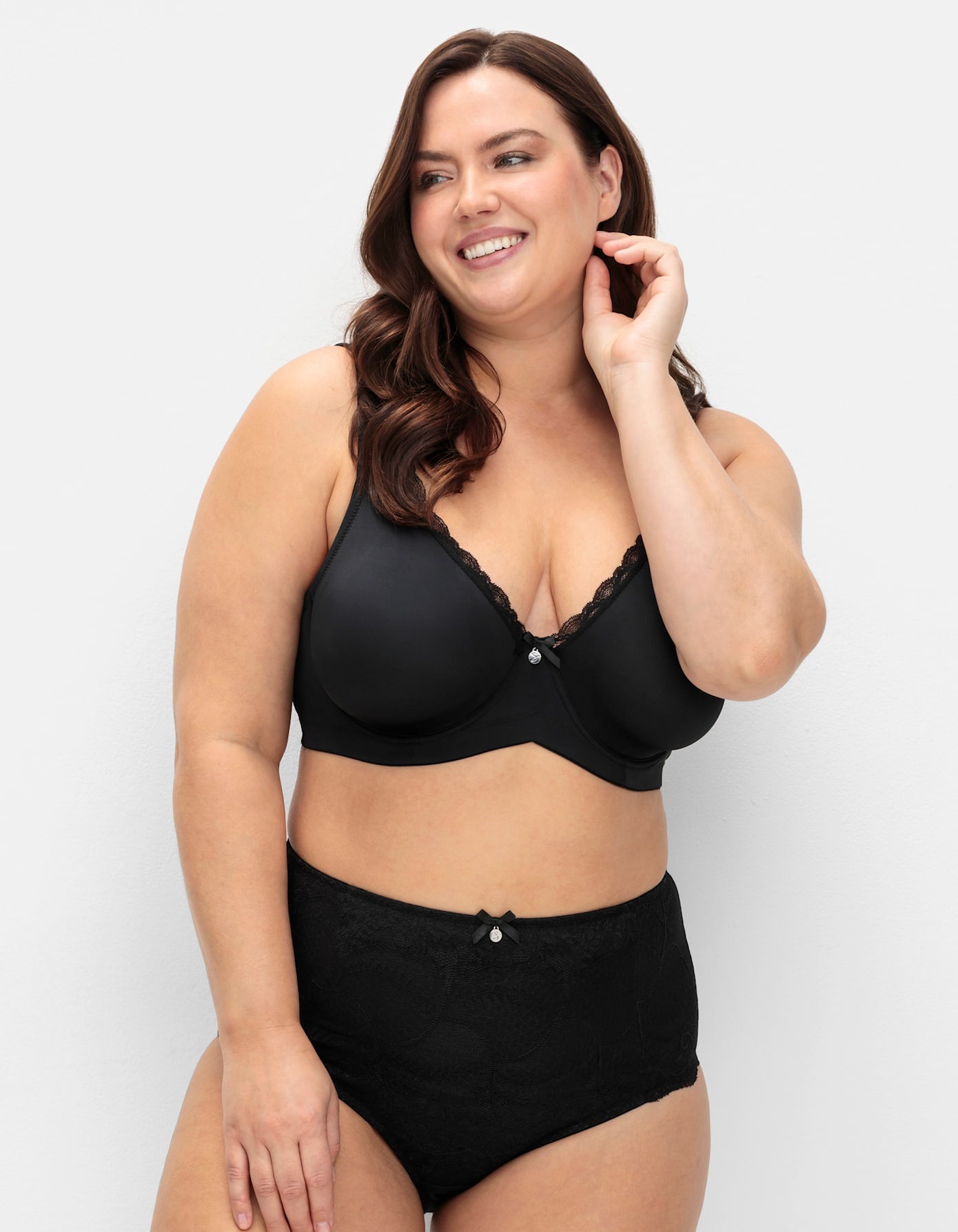 SHEEGO Damen Slip, Gr. 40, schwarz, 82% Polyamid, 18% Elasthan, Spitze:10% Elasthan, 90% Polyamid, Unterhosen