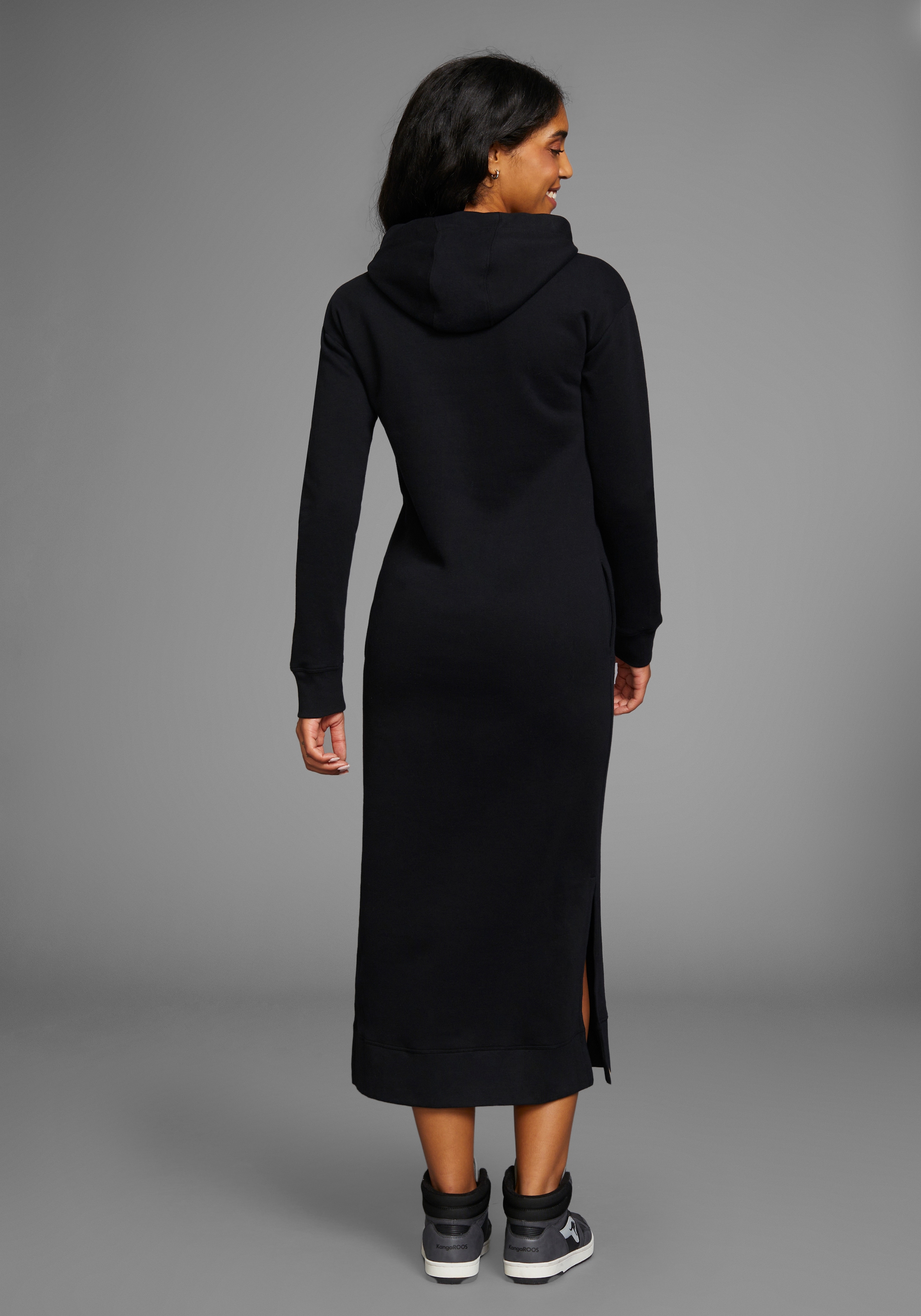 KangaROOS Sweatkleid, mit Seitenschlitzen