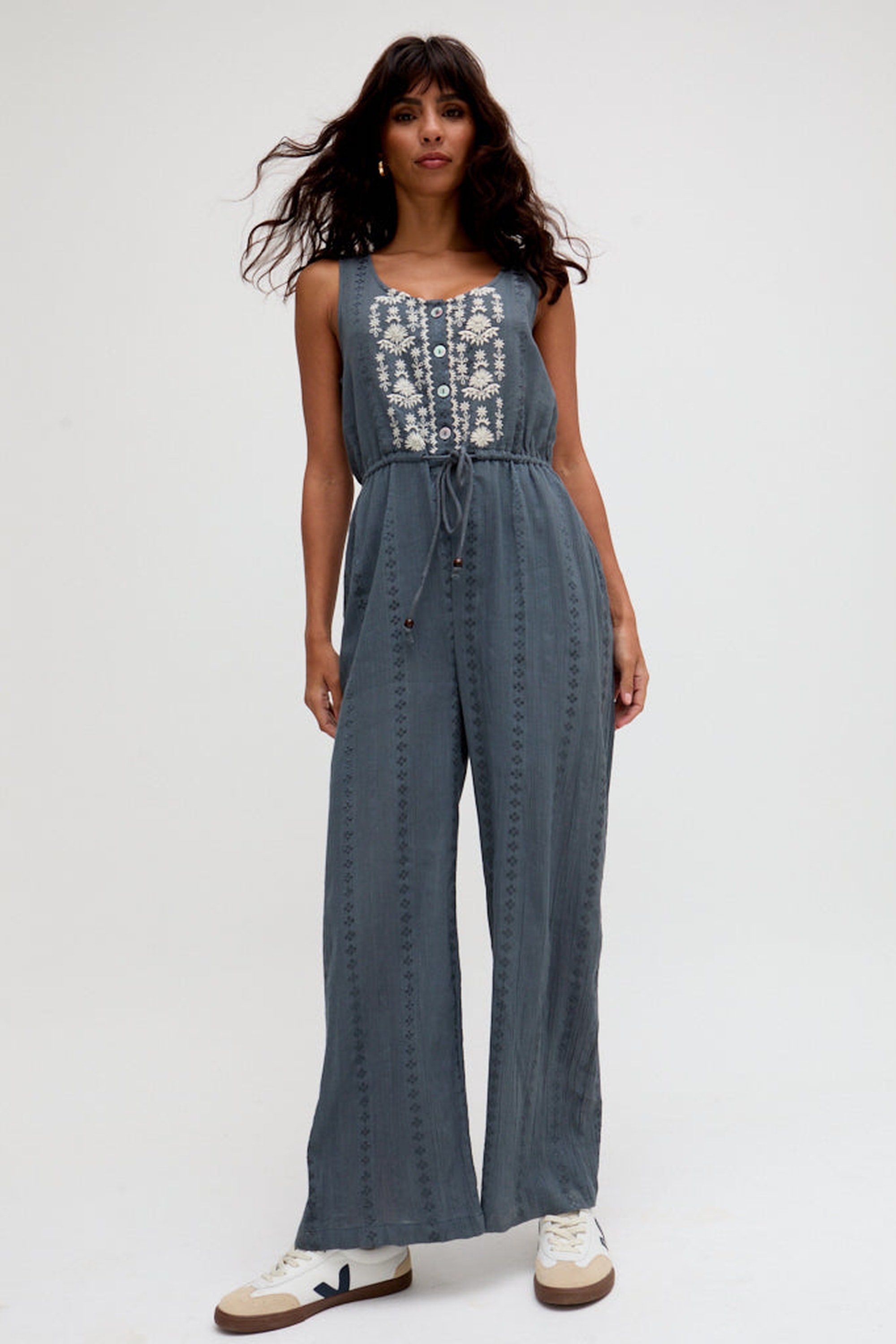 RAFFYA Jumpsuit »Ana Sleeveless Embroidered Jumpsuit Damen«