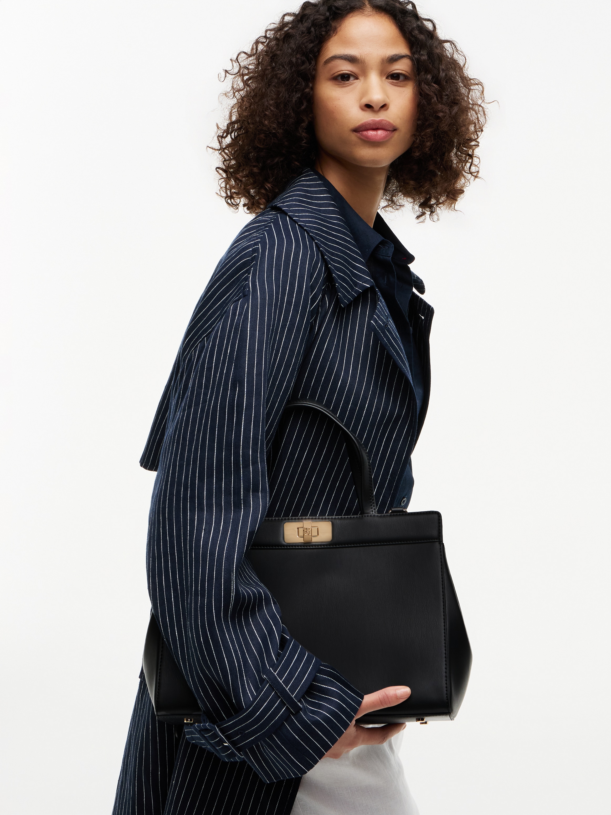 Tommy Hilfiger Henkeltasche »TH MODERN SATCHEL« Damen Tragetasche, Umhängetasche, mit goldfarbenen Details