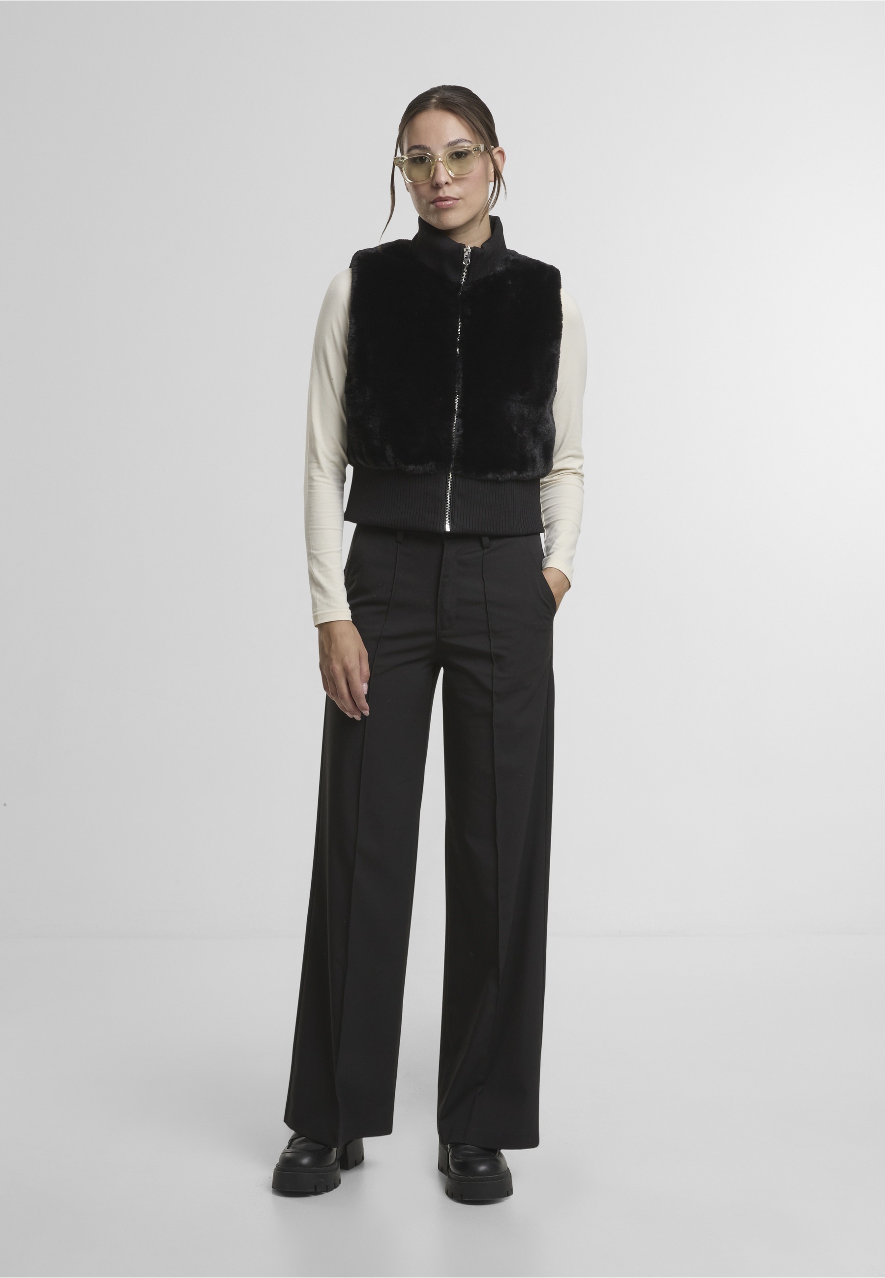 URBAN CLASSICS Steppweste »Urban Classics Ladies Cropped Faux Fur Vest«