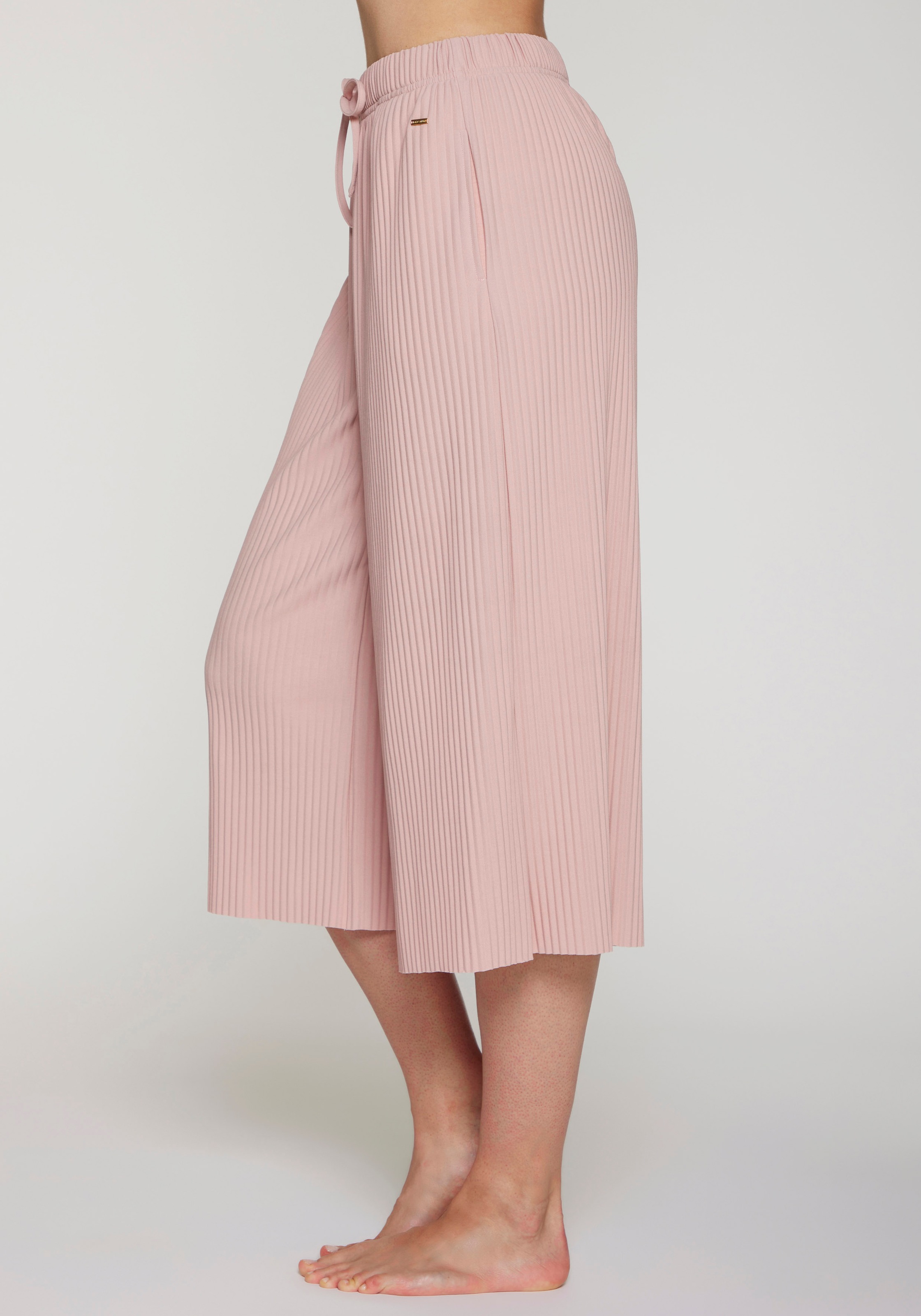 LASCANA Culotte, in weiter Form mit Plisseefalten