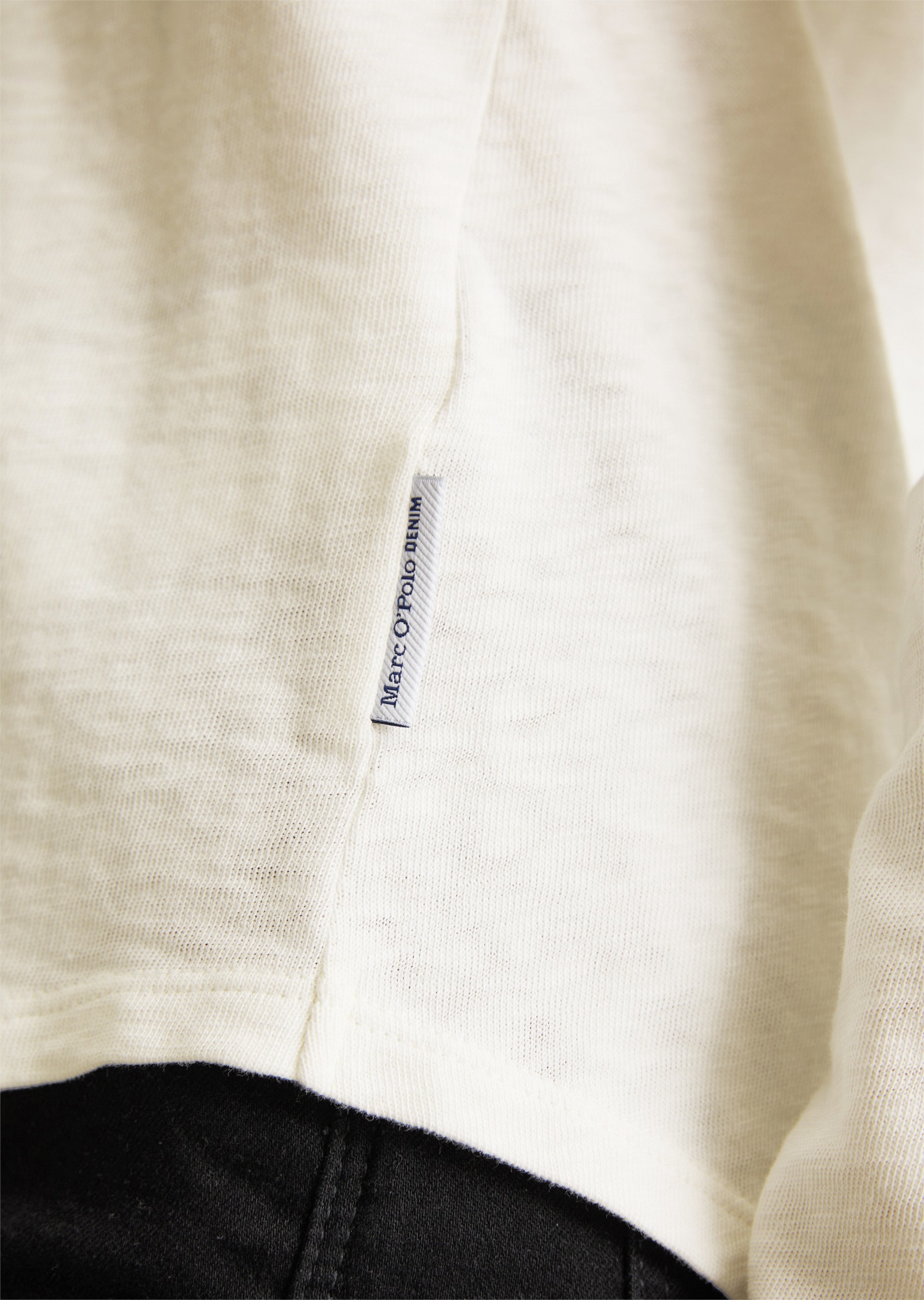 Marc O'Polo DENIM Langarmshirt mit Rollkante am V-Ausschnitt