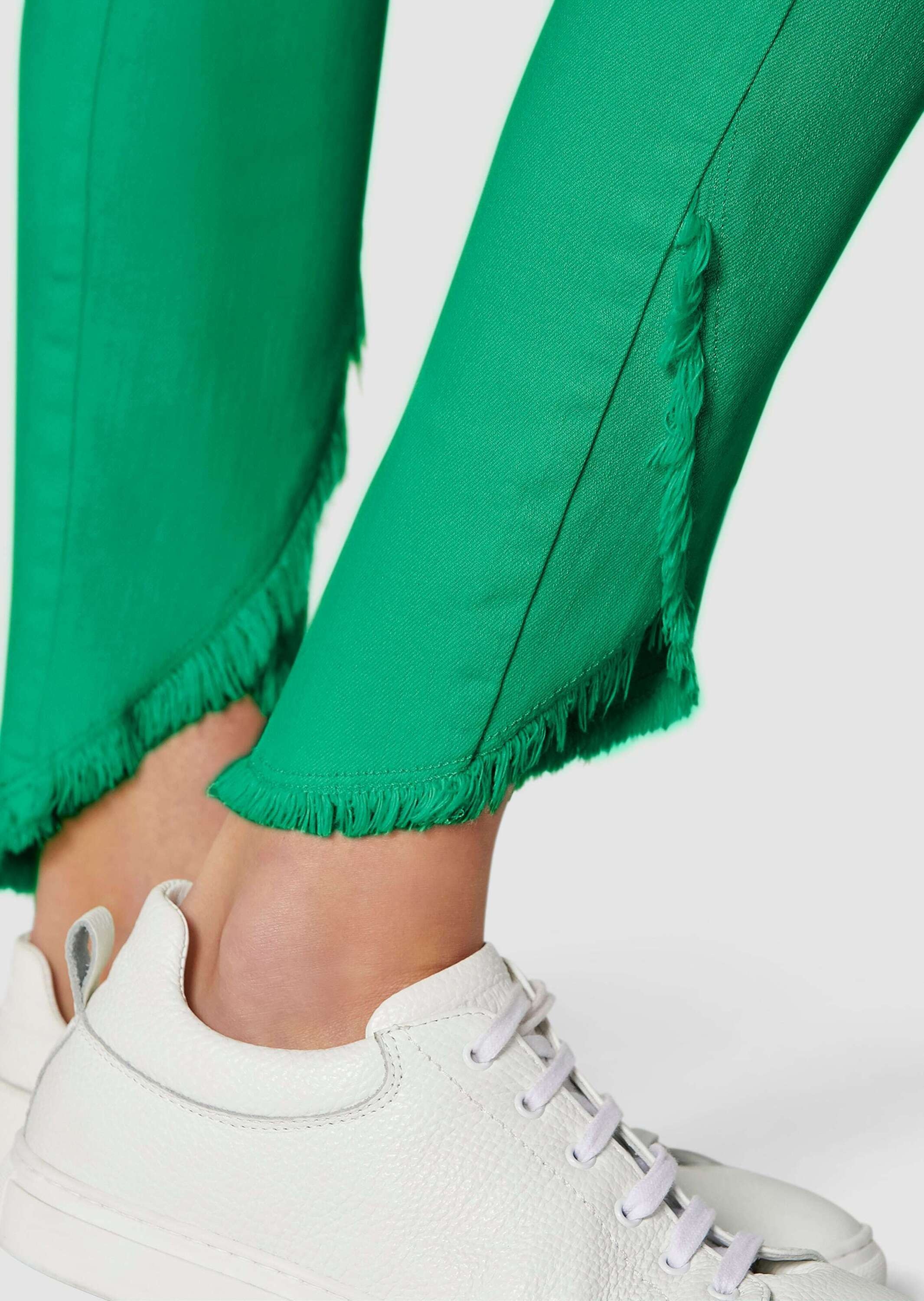 MADELEINE Regular-fit-Jeans »Jeans Schlanke Jeans mit Fransensaum«