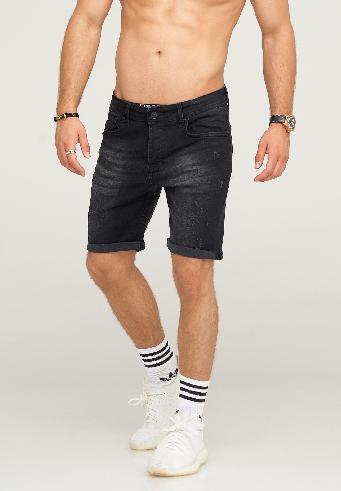 behype Shorts »MALAY«, im klassischen 5-Pocket-Stil