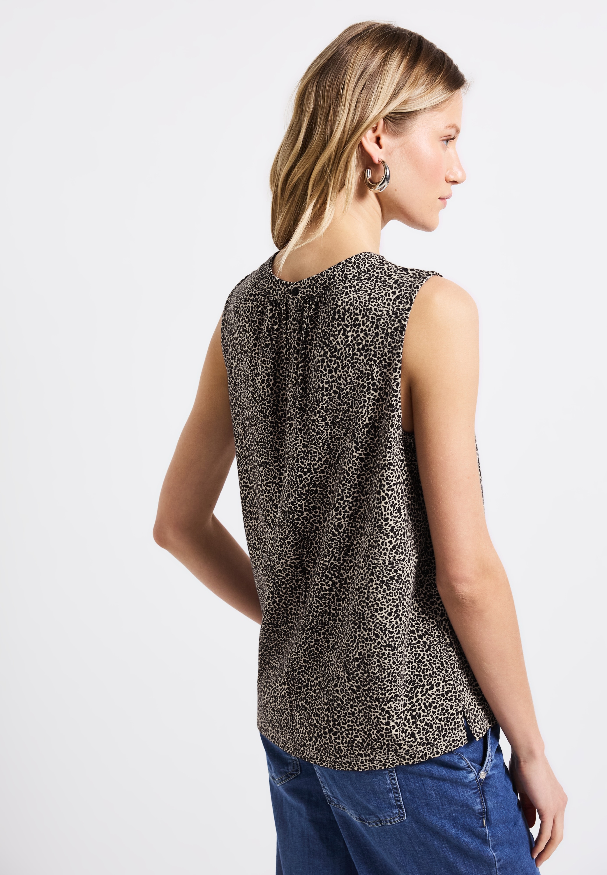 STREET ONE Rundhalsshirt, aus strecthigem Viskosematerial