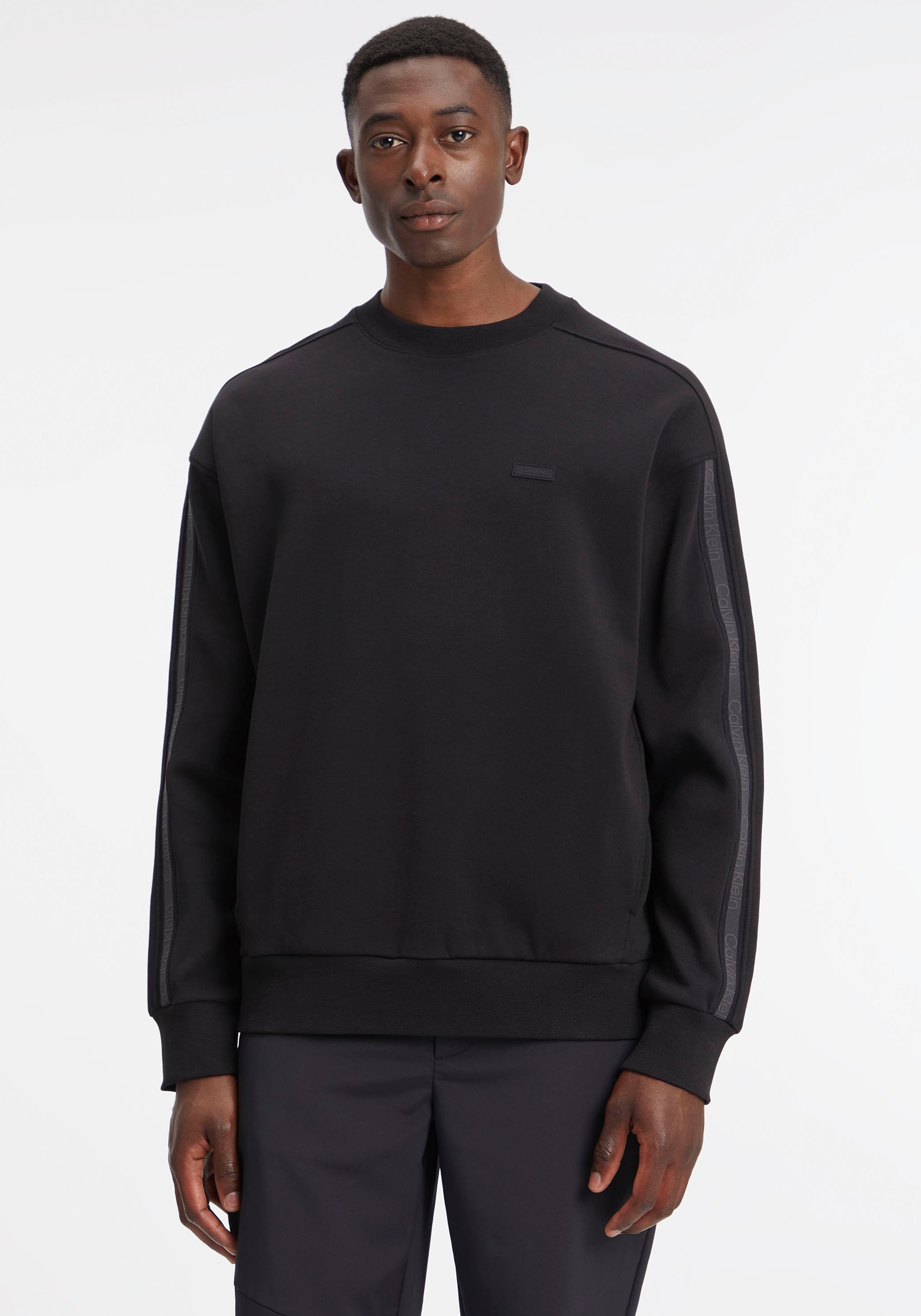Calvin Klein Sportinio stiliaus megztinis »LOGO TAP...