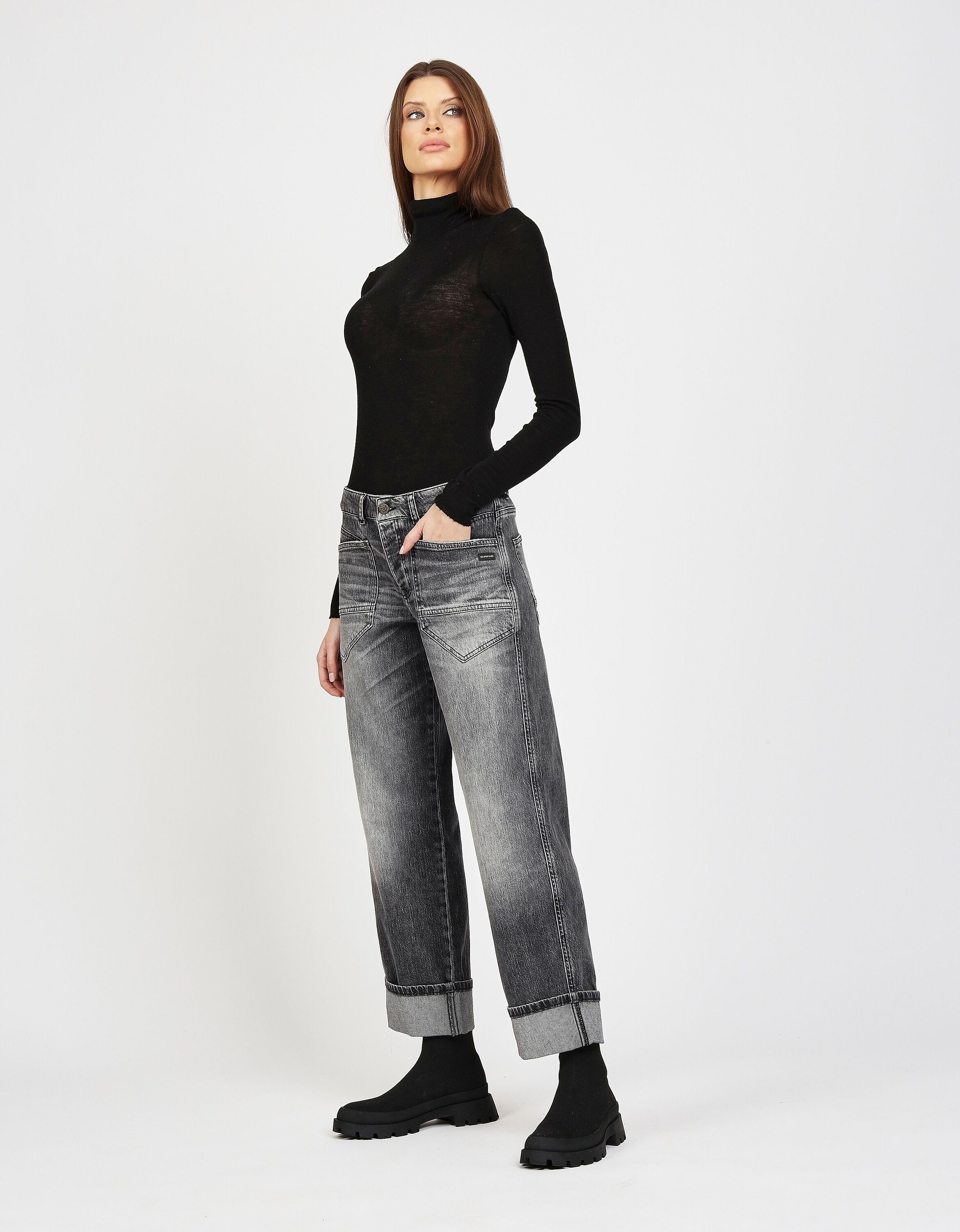 GANG Loose-fit-Jeans »94ROBERTA« mit aufgesetzten Taschen
