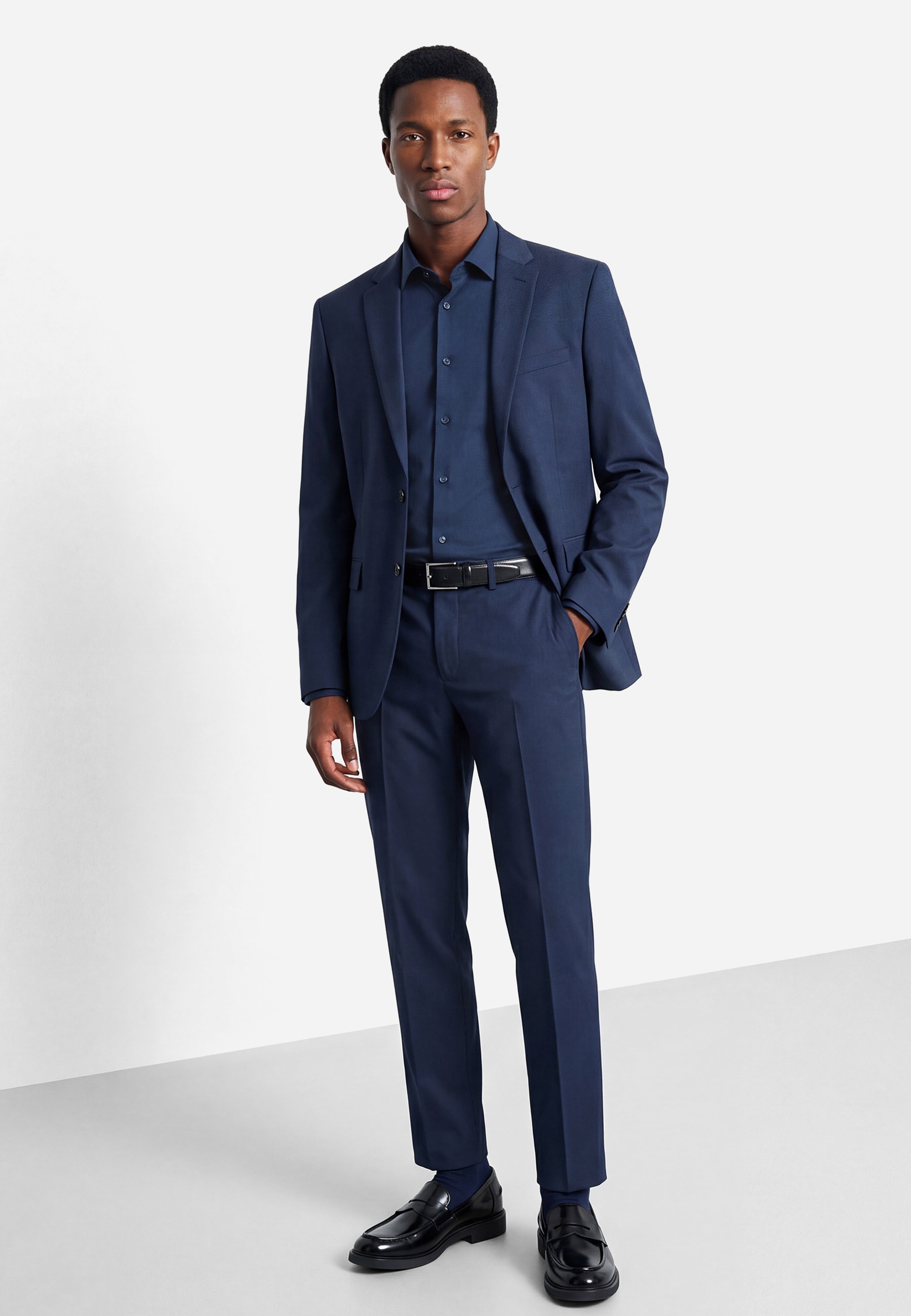 Businesshemd OLYMP "OLYMP Level Five 24/Seven, body fit, Modern Kent", Herren, Gr. 39, Normaler Arm, marine, 64% Baumwolle, 27% Polyester, 9% Elasthan, Hemden 2