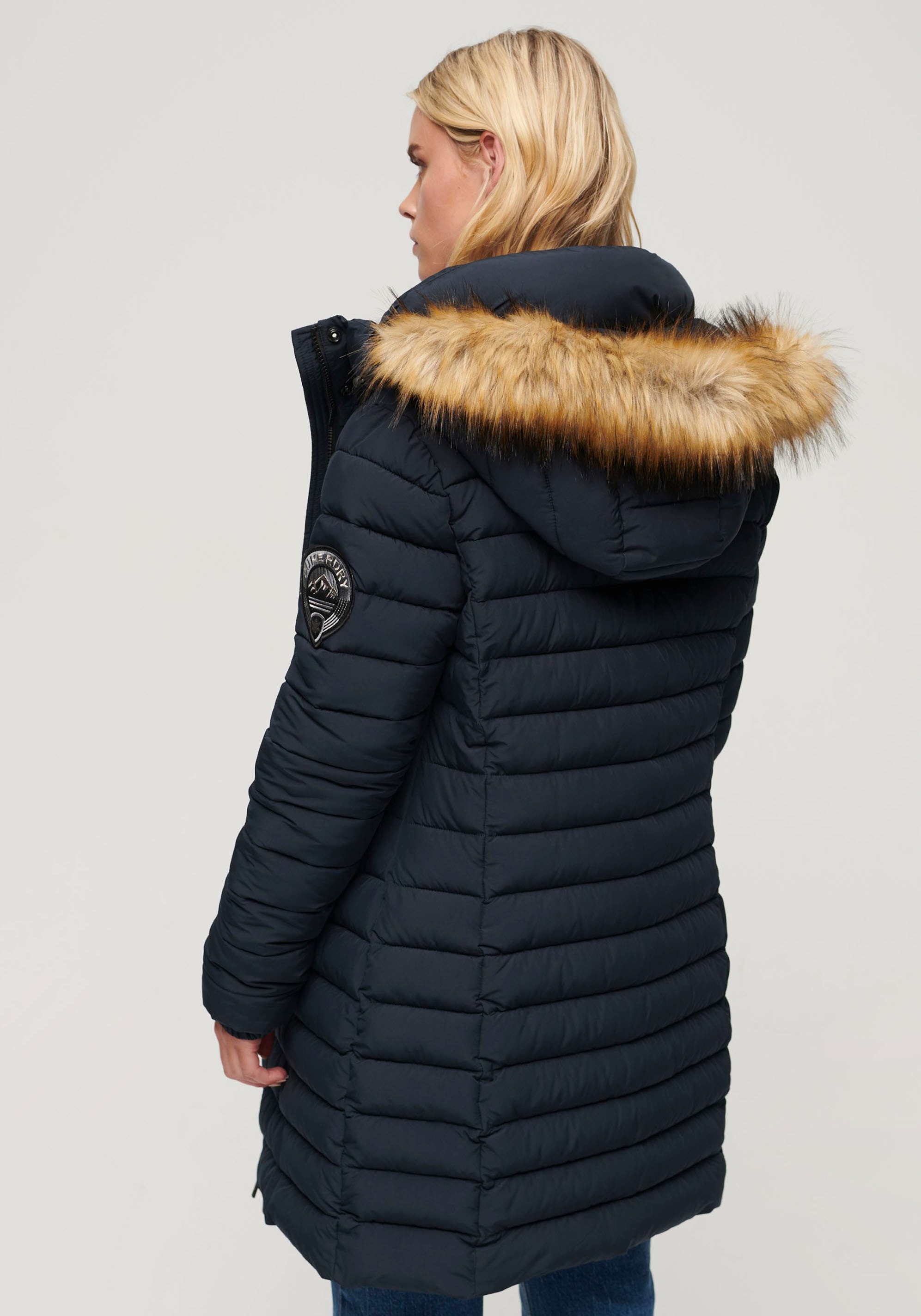 Superdry Steppjacke »FUJI HOODED MID LENGTH PUFFER«, mit Kapuze