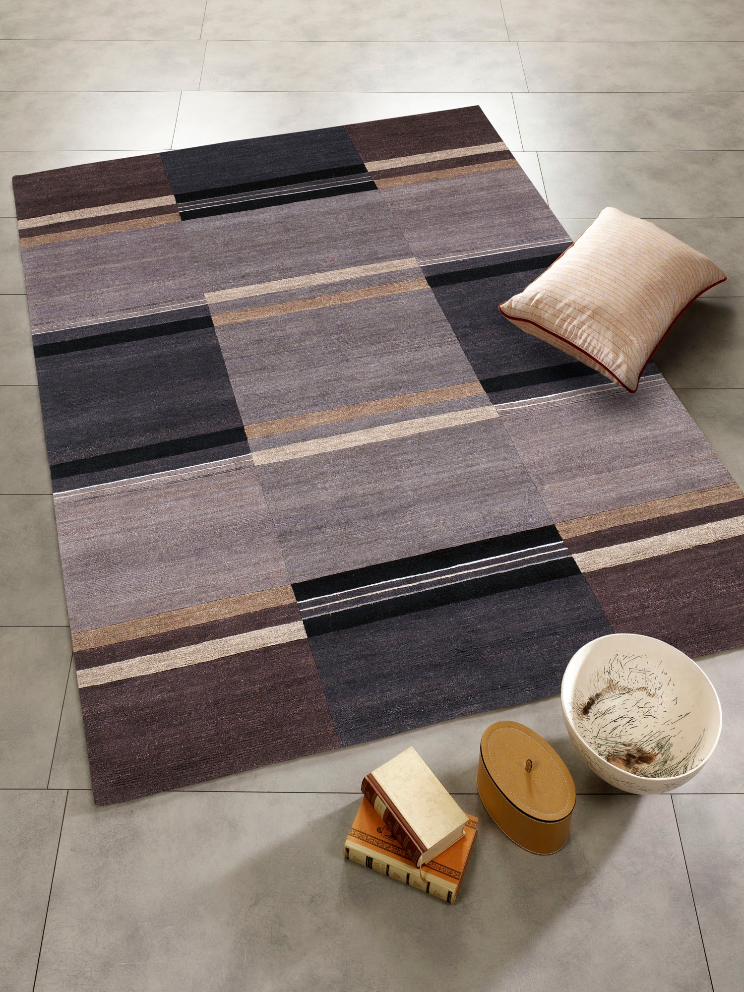 Wollteppich OCI DIE TEPPICHMARKE "Sensation SILK 100 SOYA", grau (grau, dunkel), B:120cm H:6mm L:180cm, Schurwolle, Teppiche, handgeknüpft, Nepal, reine Wolle, Wohnzimmer 3