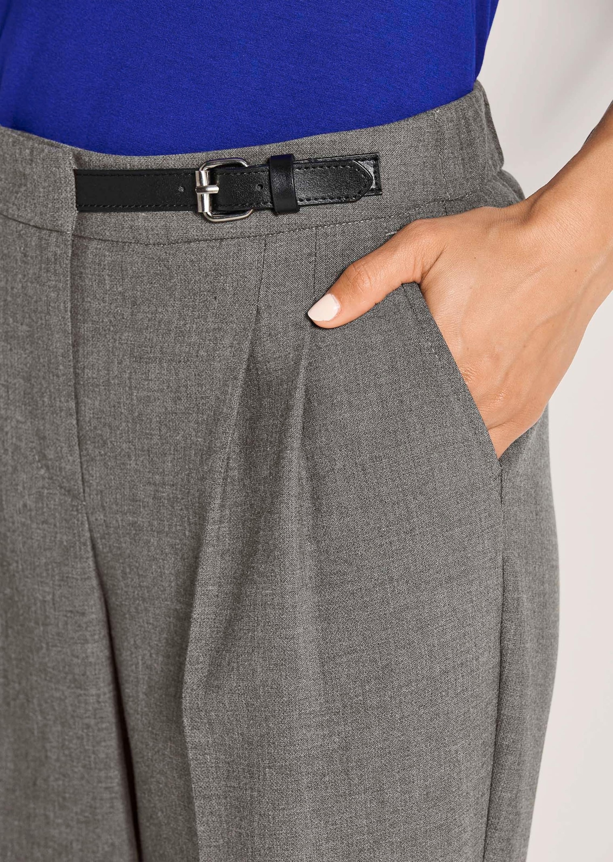 MADELEINE Bundfaltenhose »Hose Wide-Leg-Hose mit Zierriegel«