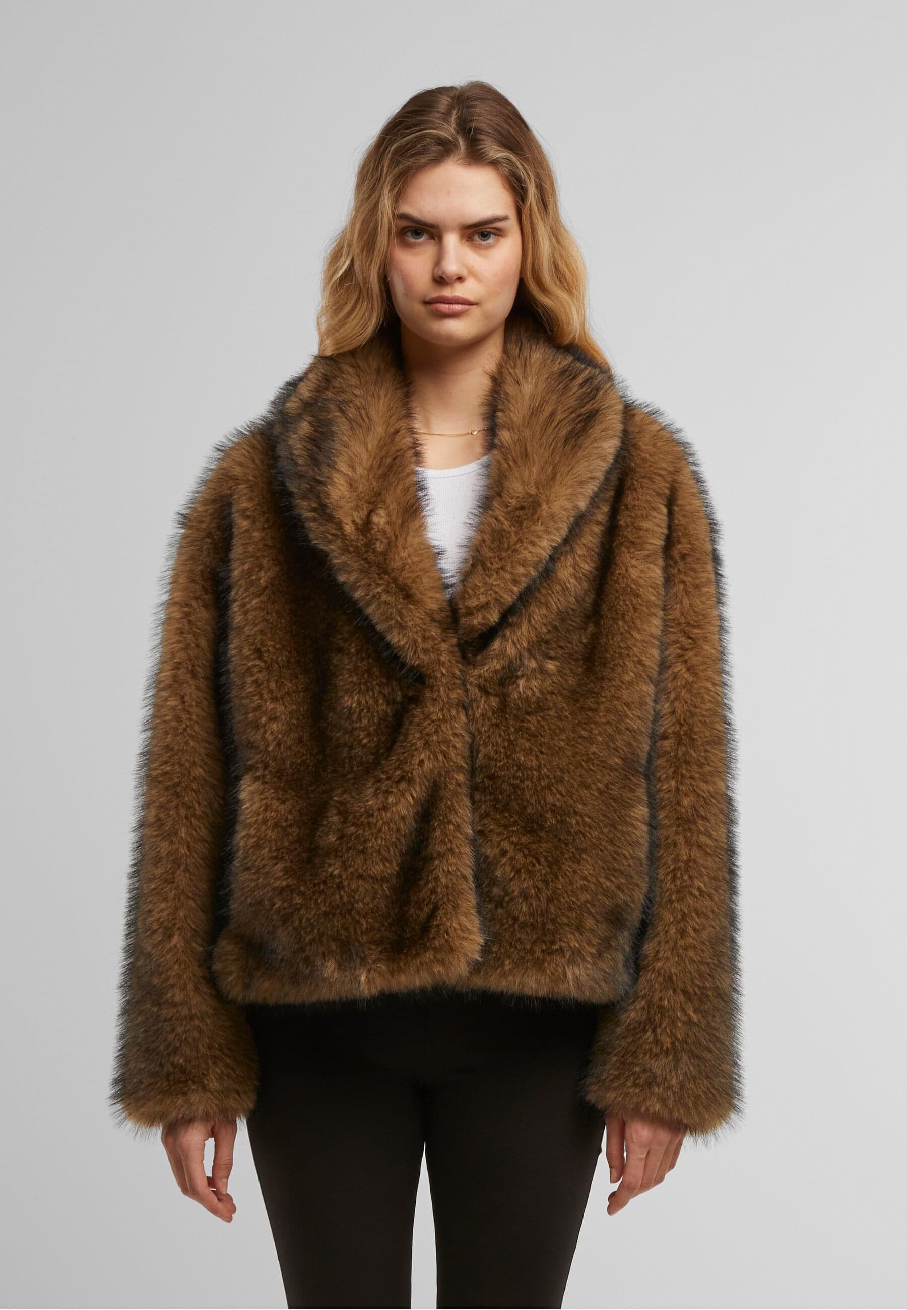 URBAN CLASSICS Winterjacke »Urban Classics Ladies Short Faux Fur Jacket« 1 Stk. tlg. ohne Kapuze