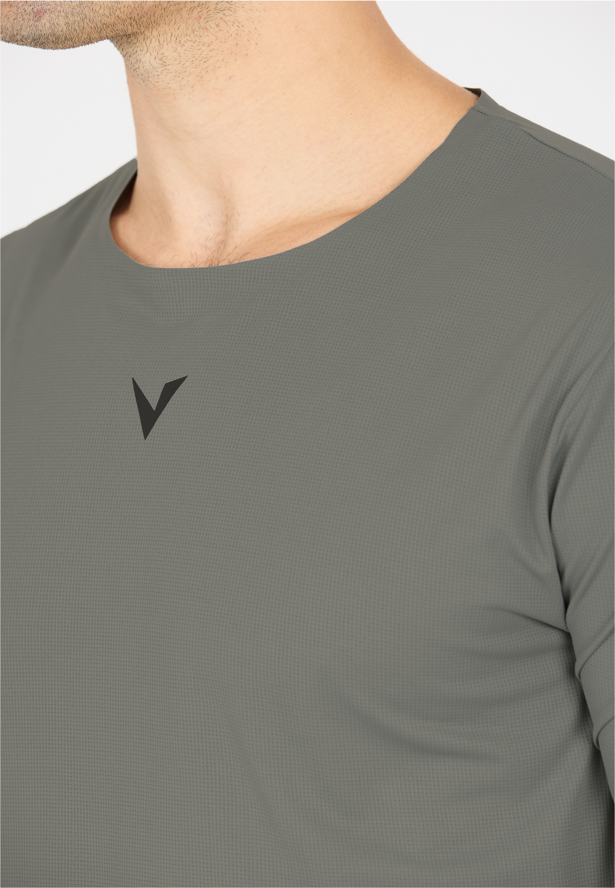 Virtus Funktionsshirt »Ayaan«, mit 4-Wege-Stretch