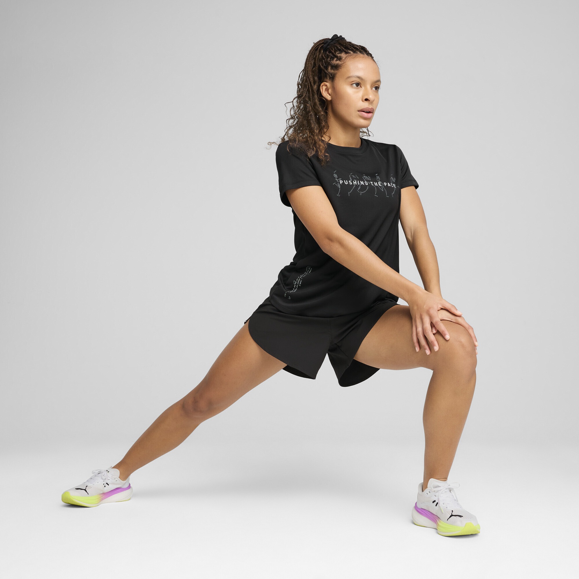 PUMA Laufshirt »Lauf-T-Shirt mit Grafik und Slogan Damen«