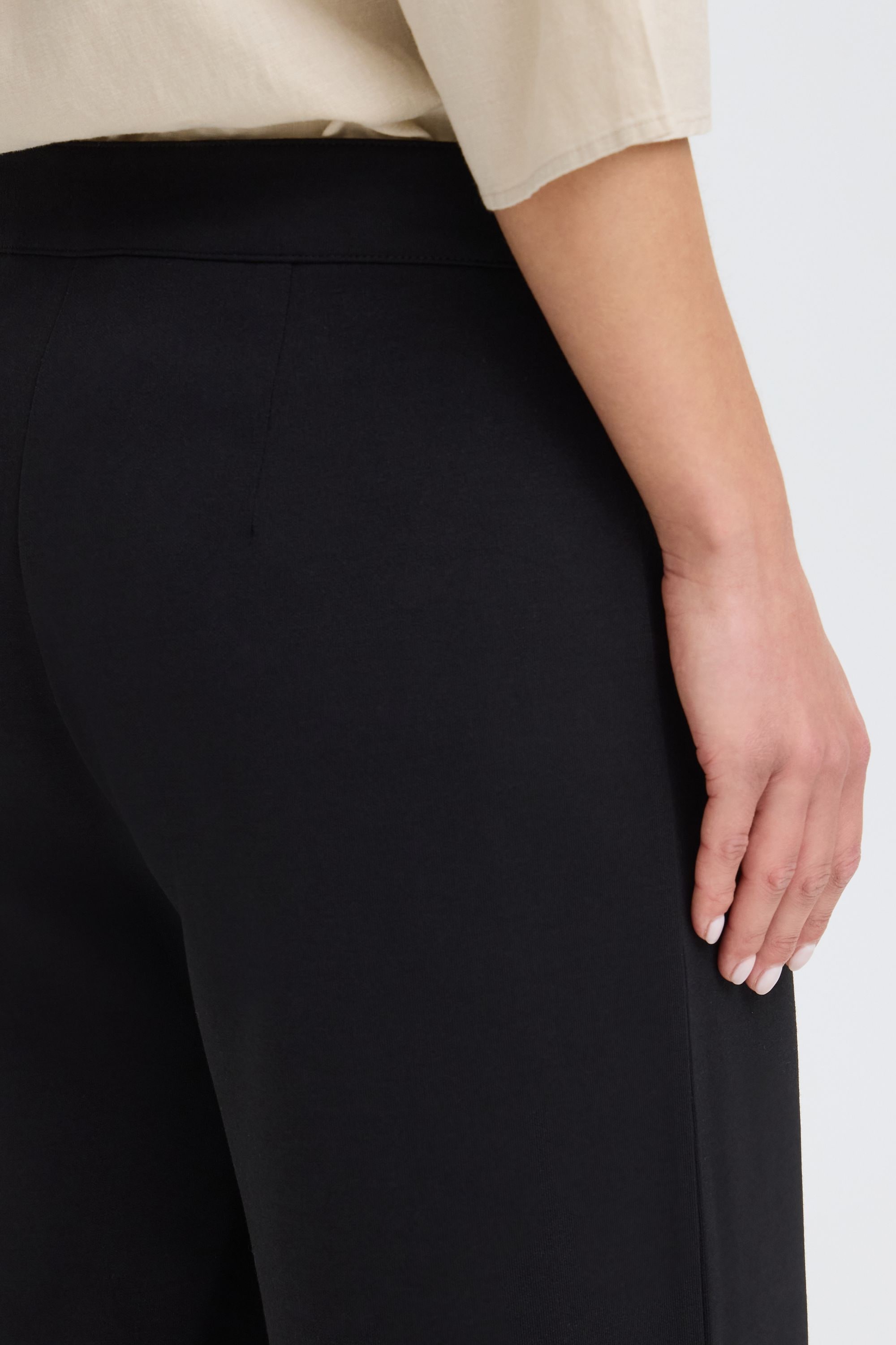 OXMO Shorts »Shorts OXNTanja«