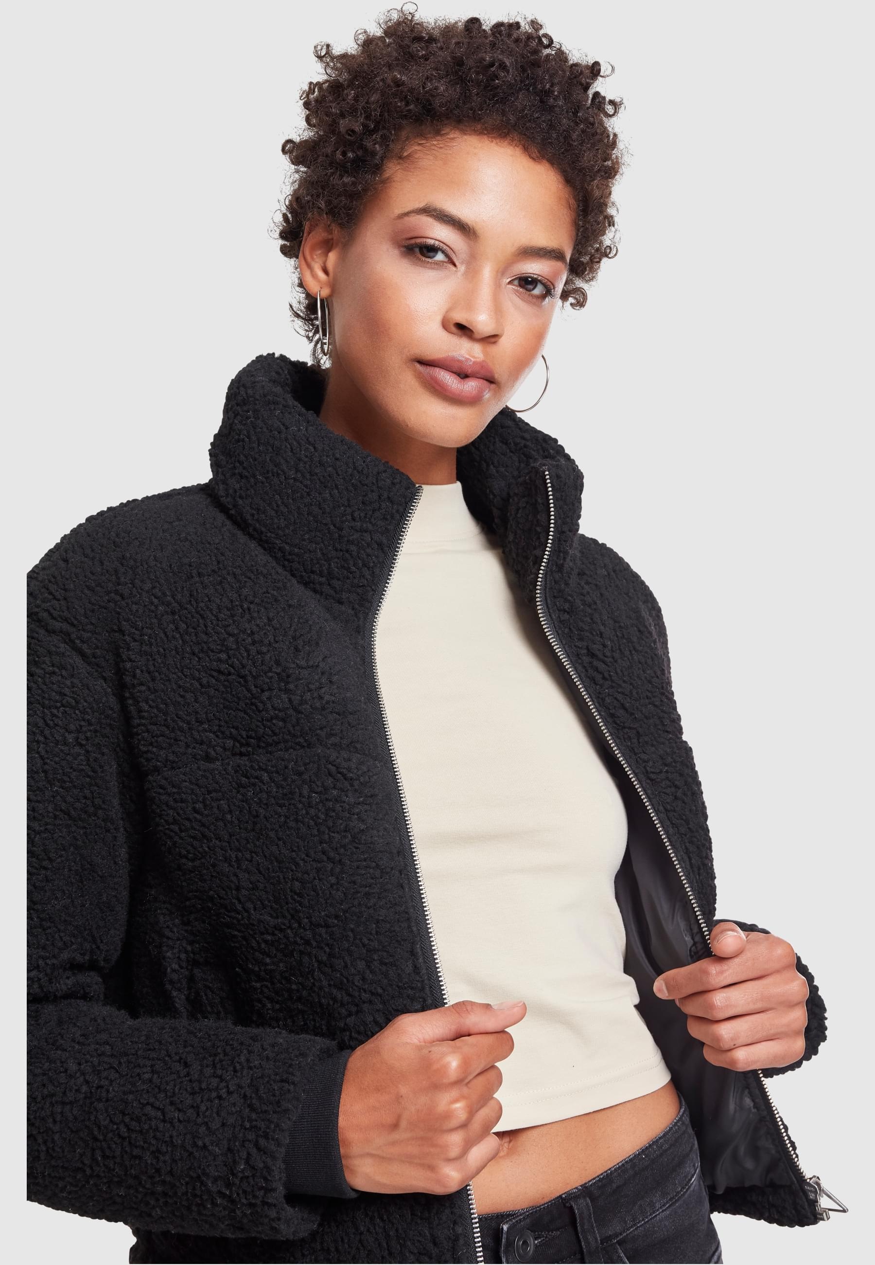 URBAN CLASSICS Winterjacke »Urban Classics Damen Ladies Boxy Sherpa Puffer Jacket«, (1 St.), ohne Kapuze
