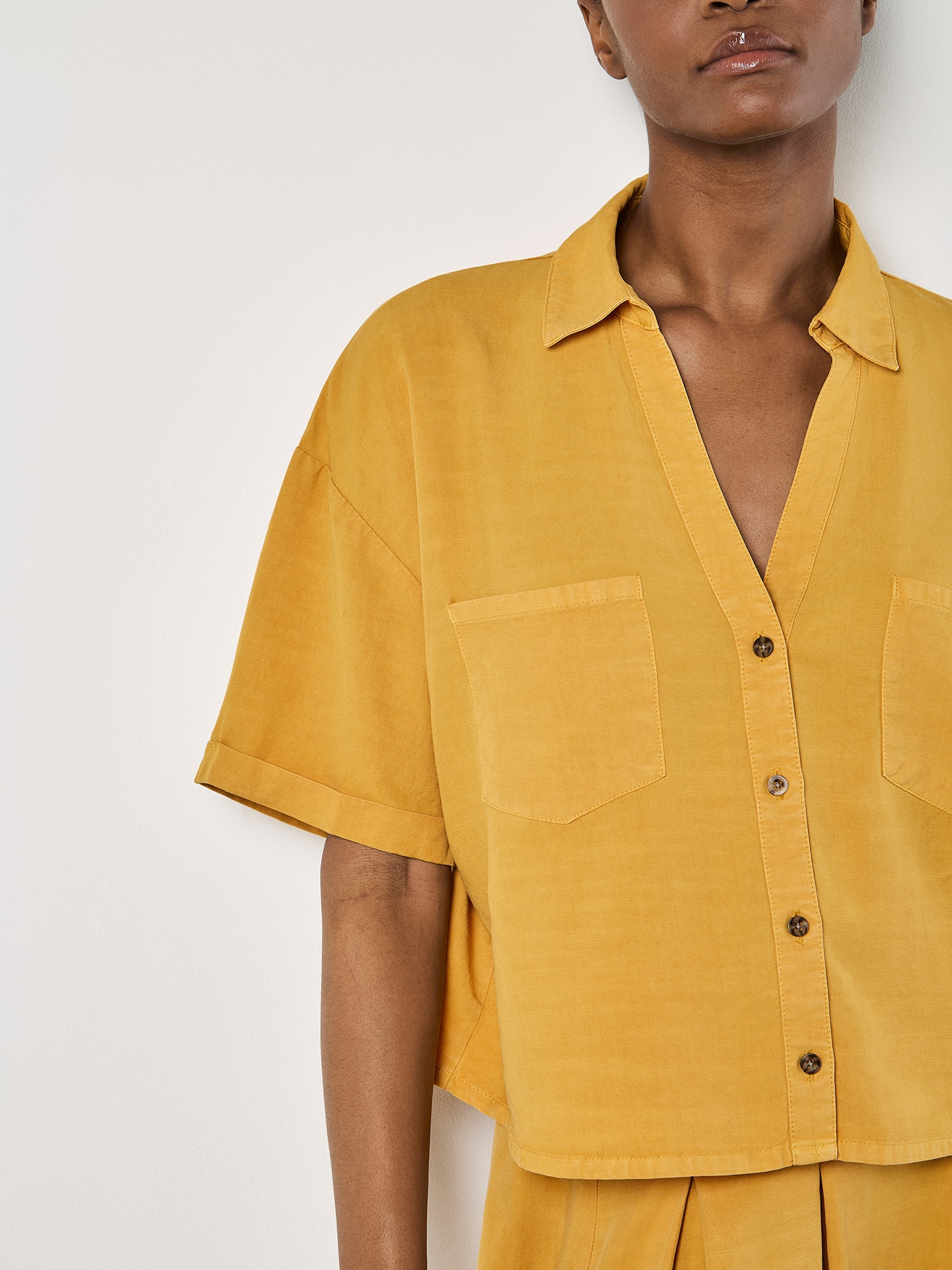 Apricot Hemdbluse "Gekürztes Hemd" mit offenem Kragen