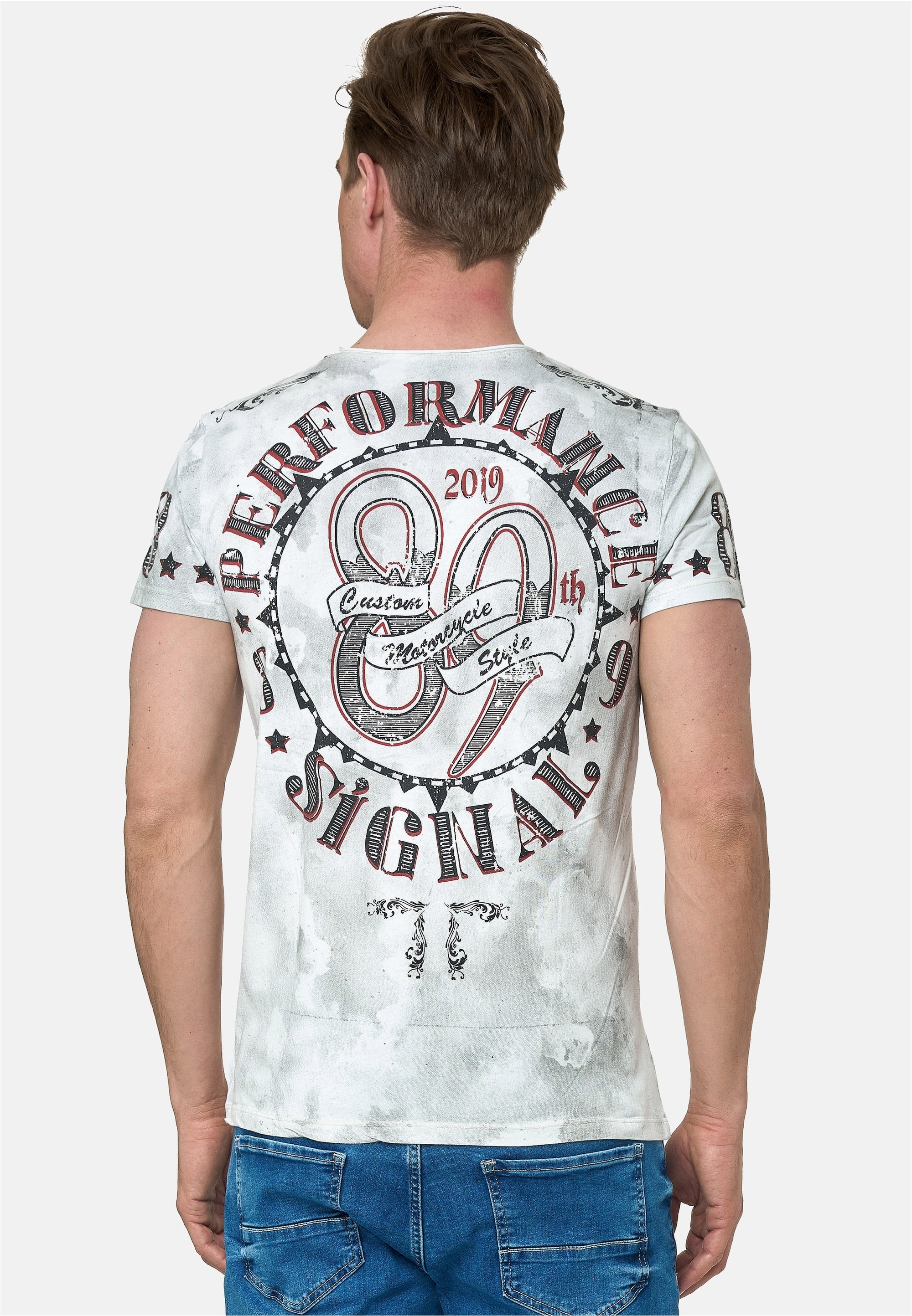 Rusty Neal T-Shirt mit stylischem Totenkopf-Print