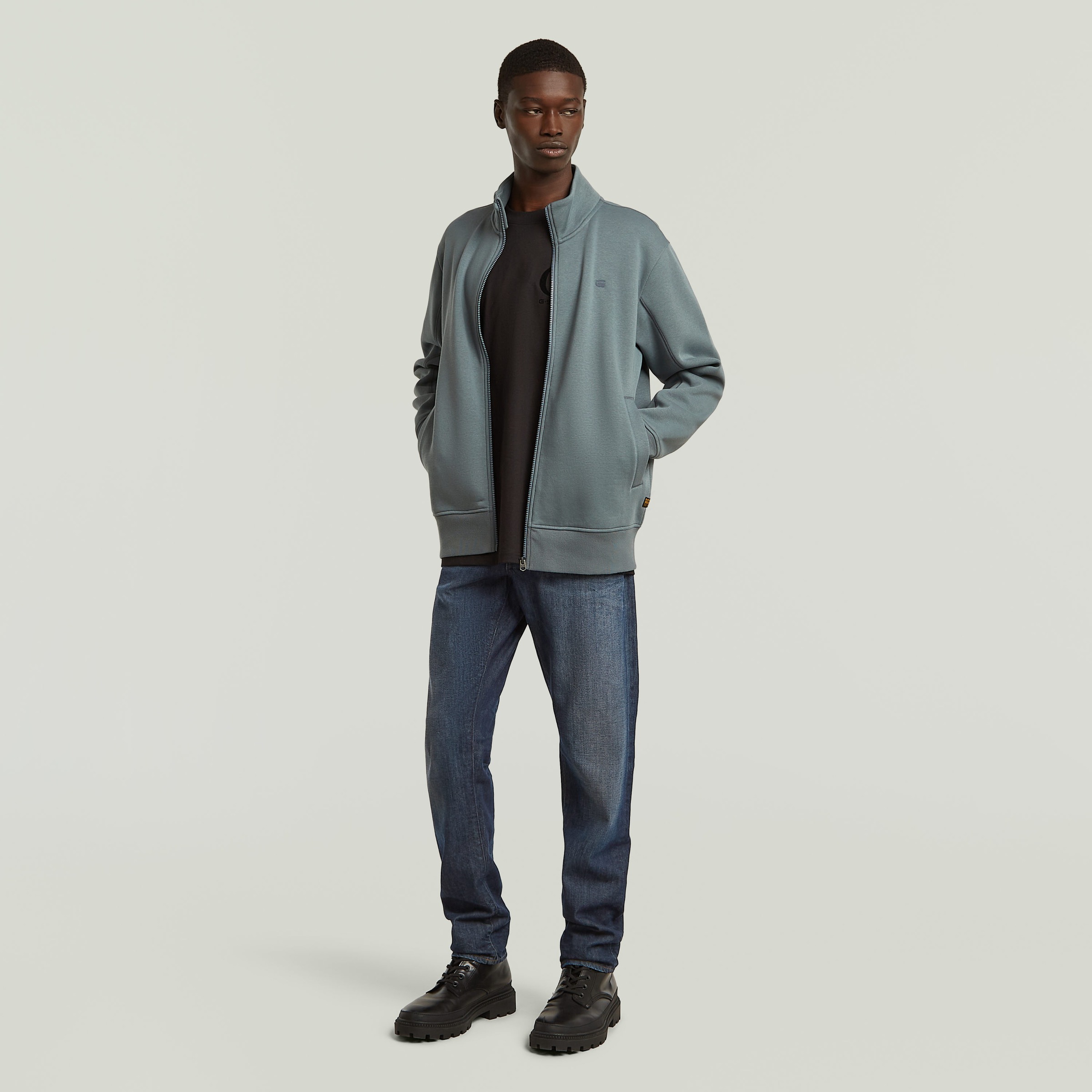 G-STAR mit Logostickerei auf der Brust