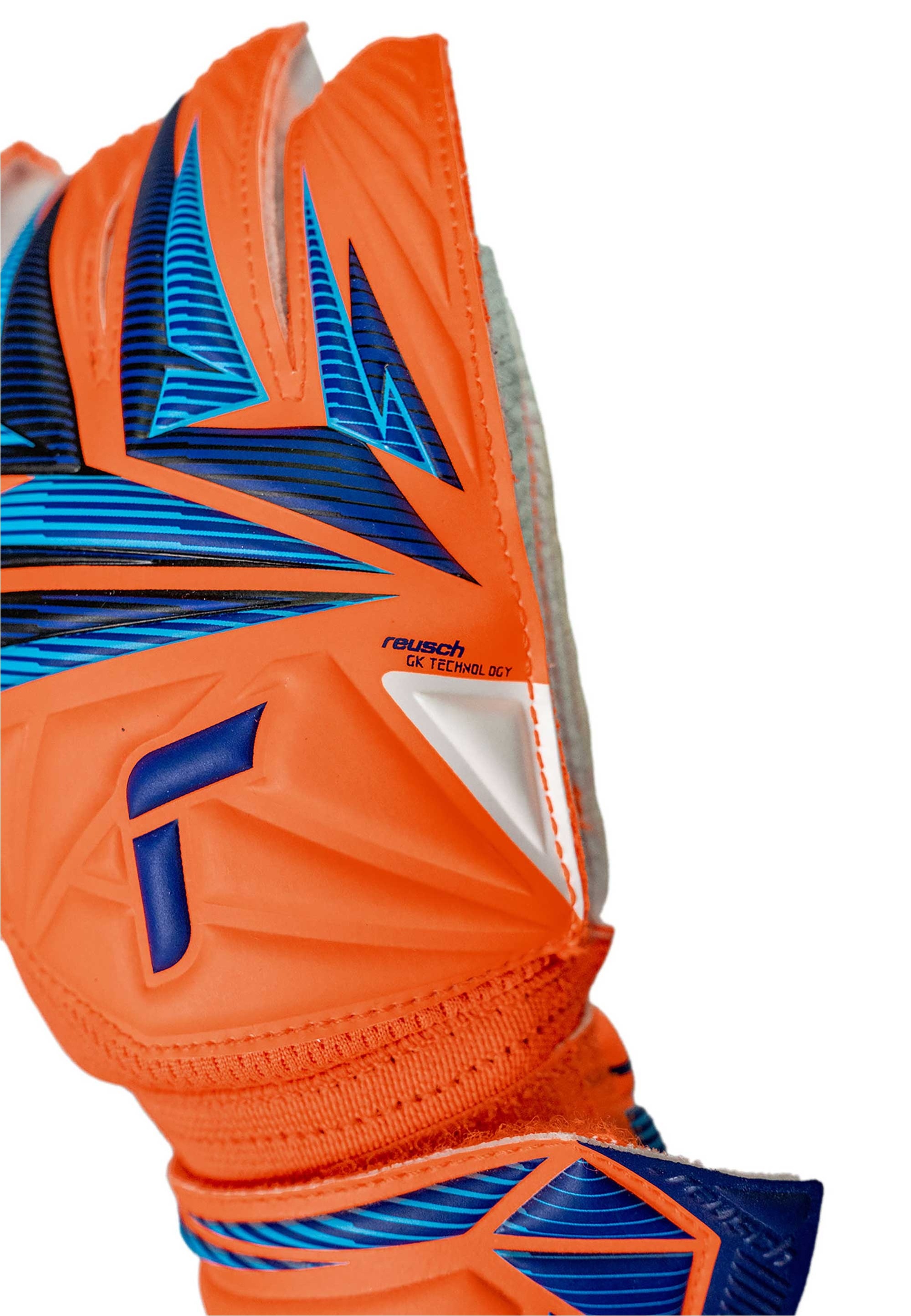 Reusch Torwarthandschuhe »Attrakt Advance Junior« für extra Bewegungsfreiheit
