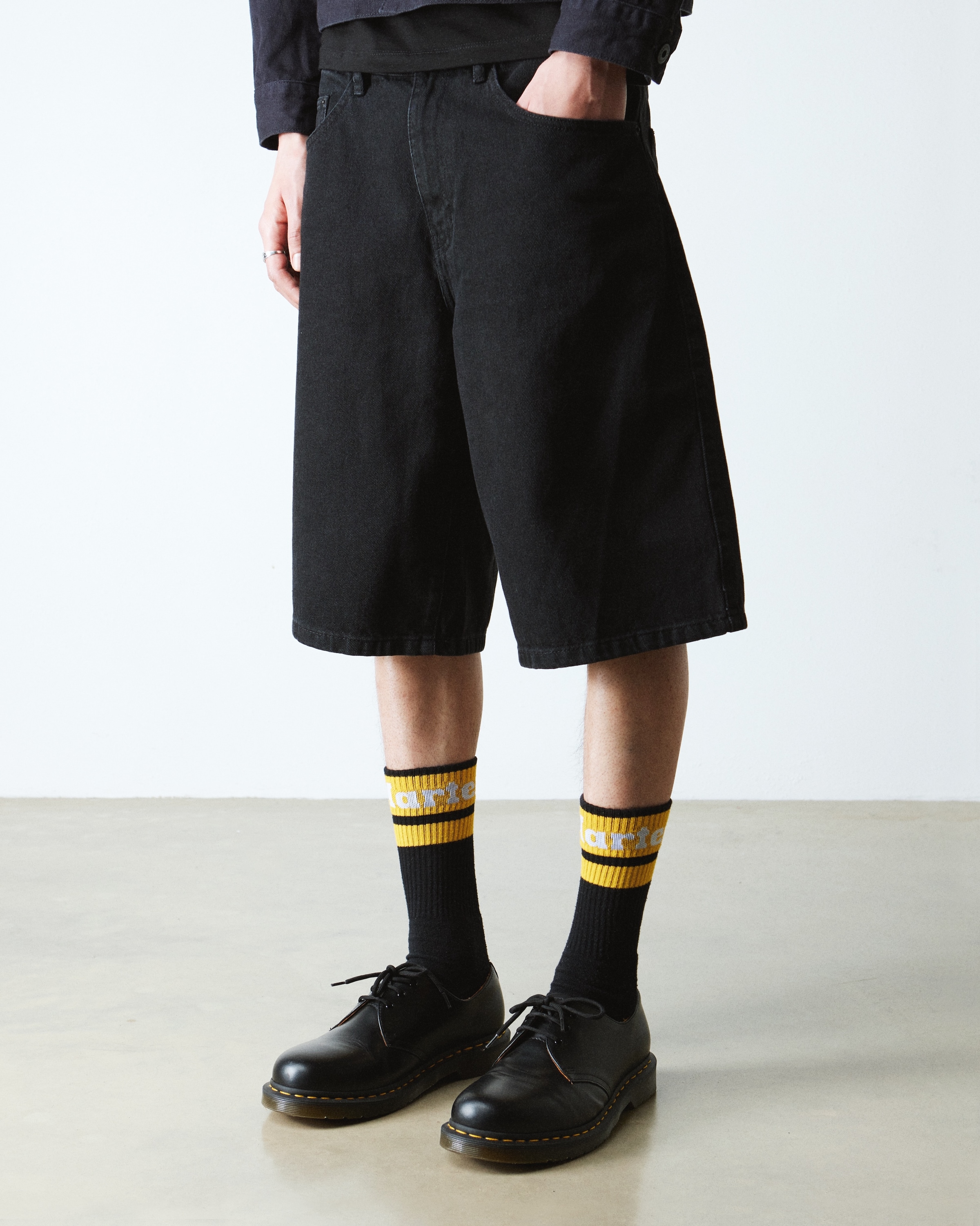 DR. MARTENS Socken »Athletic Logo Organic Cotton Blend Socken«, (1 Paar), mit vertärktem Fersen- und Zehenbereich, druckfreier Bund