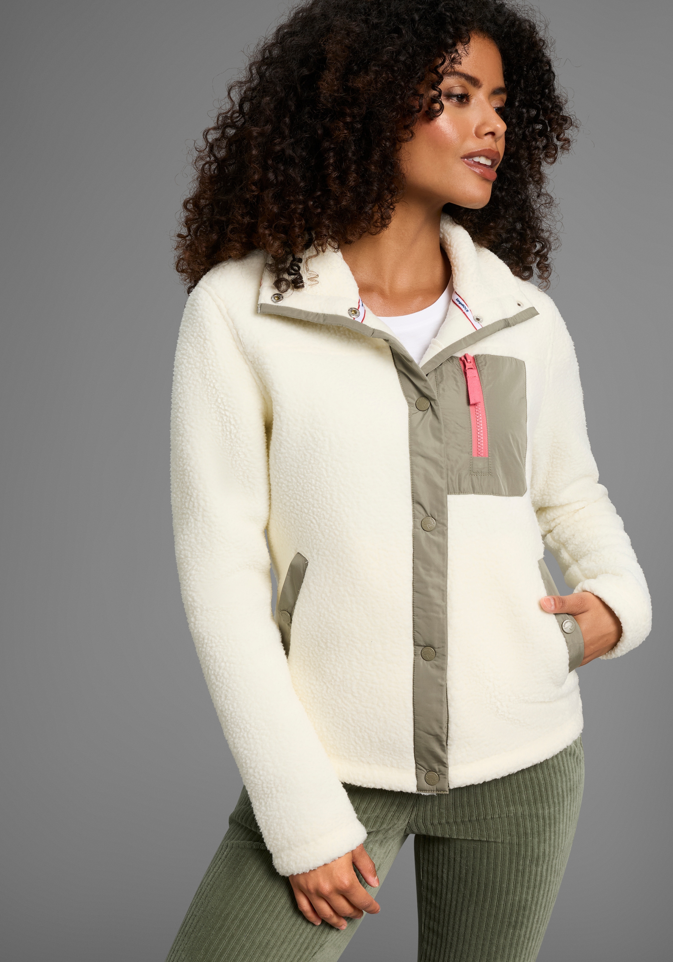 KangaROOS Fleecejacke, Sherpa Fleece, Teddy Fell Imitat mit Druckknöpfen günstig online kaufen