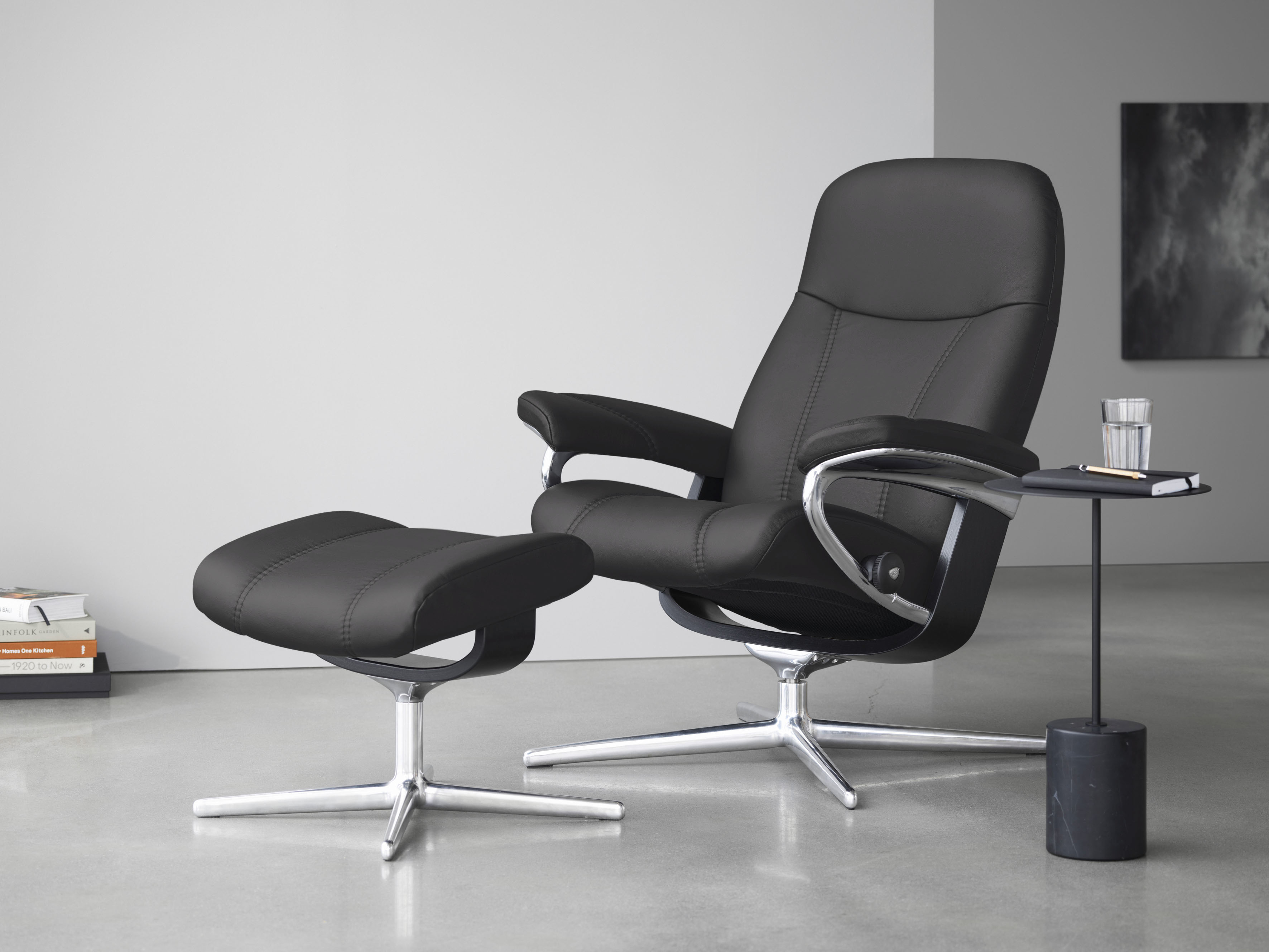 Stressless Relaxsessel "Consul" mit Cross Base, Größe S, M & L, Holzakzent Schwarz