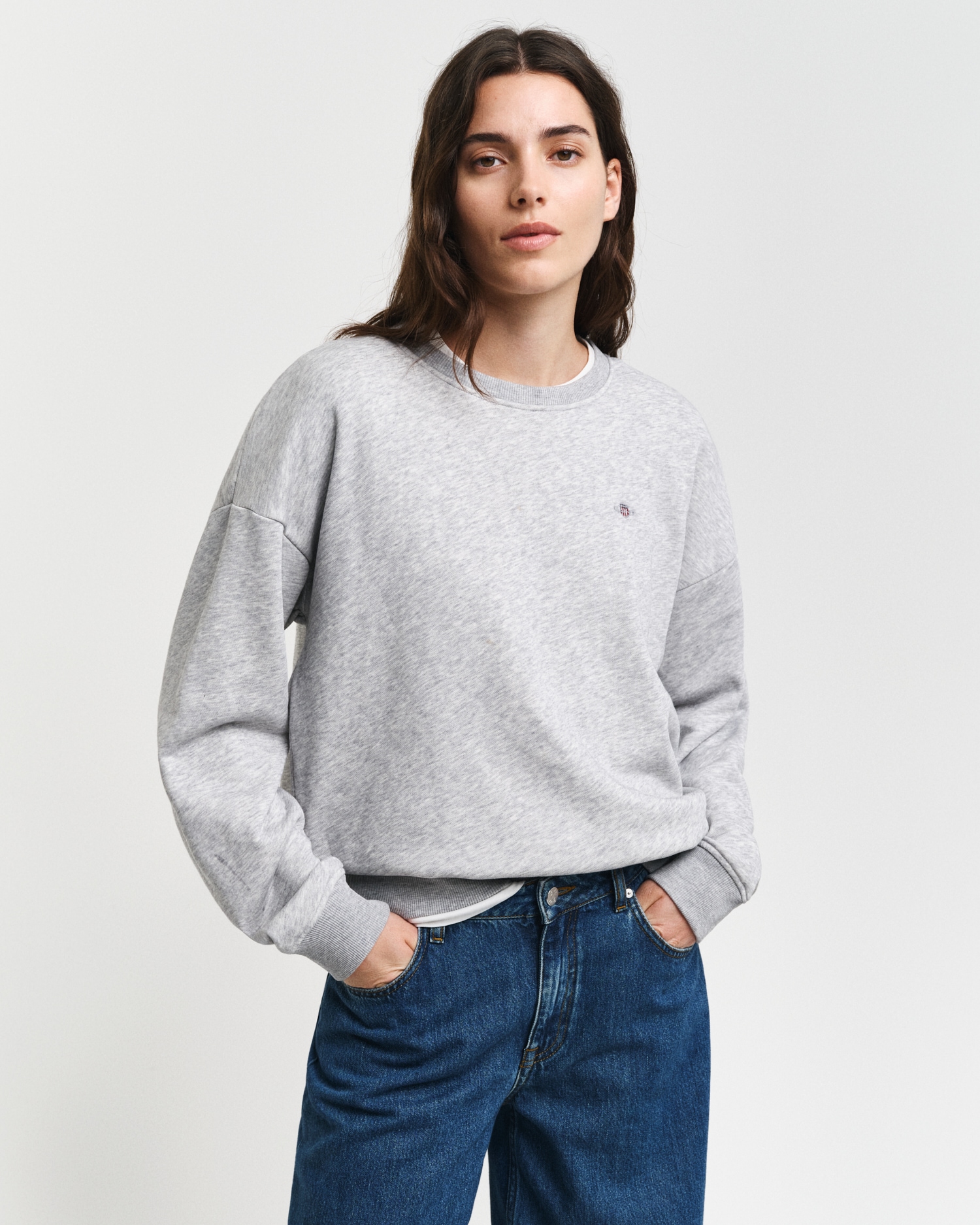 Gant Sweatshirt "SHIELD C-NECK SWEAT", Grafische GANT-Stickerei auf der Bru günstig online kaufen