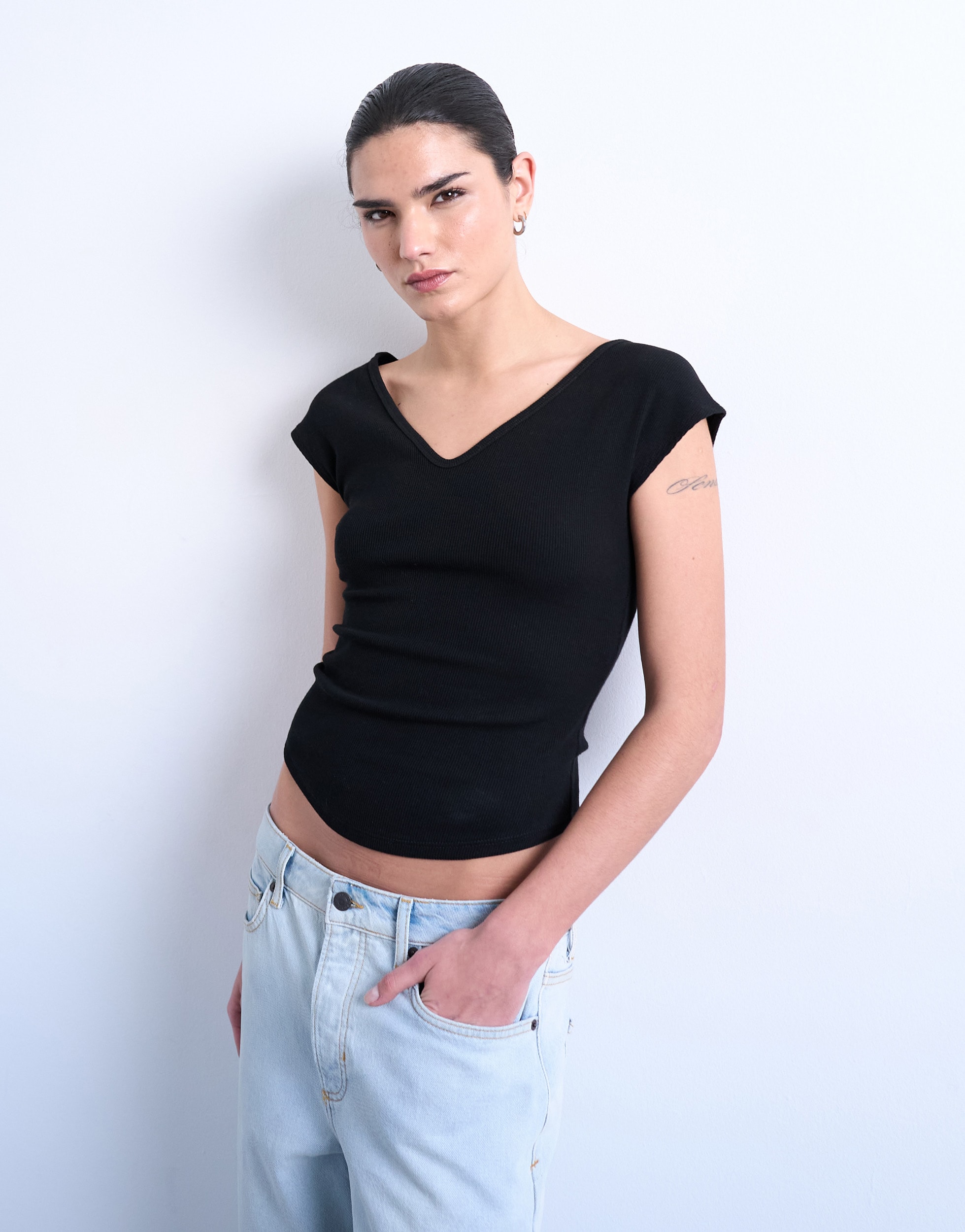TOPSHOP V-Shirt "TSLISSY SS V-NECK T-SHIRT JRS NOOS" Baumwollmischung, slim fit