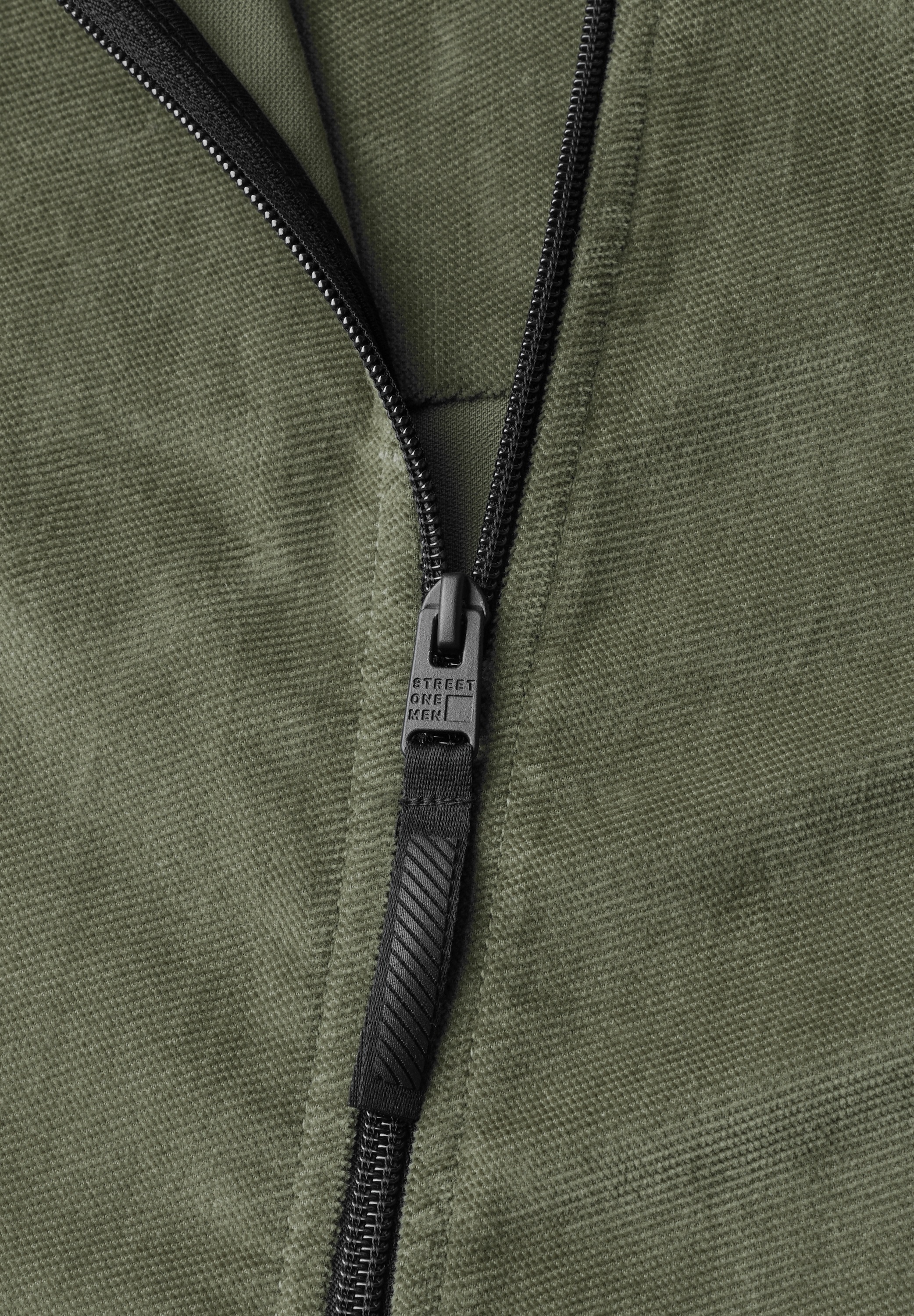 STREET ONE MEN mit Kapuze in Cord-Optik